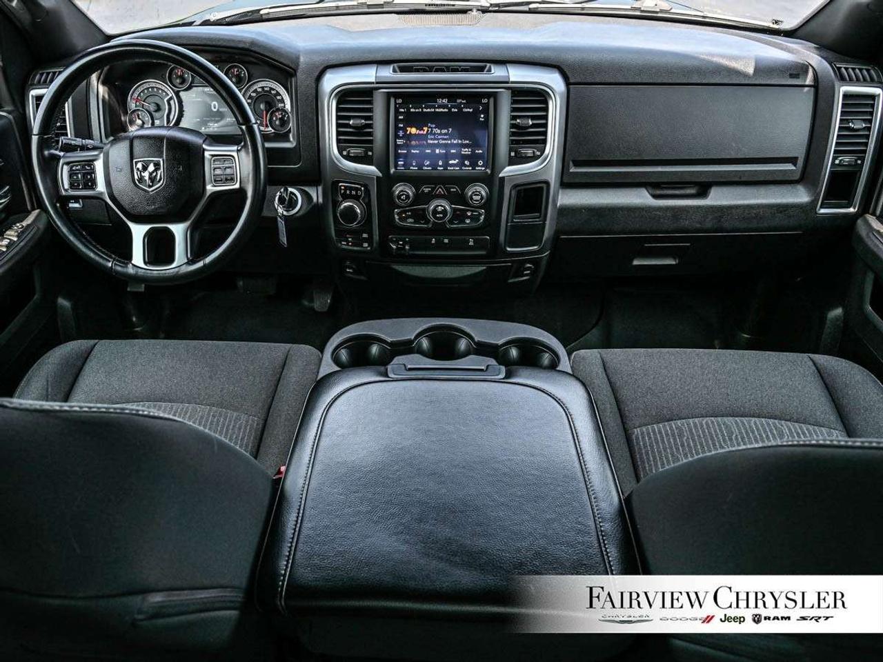 2021 RAM 1500 Warlock 4x4 Quad Cab 6'4 Box WARLOCK   4X4   LONG BOX   BLUETOOTH   CARPLAY   DUAL CLIMATE Photo