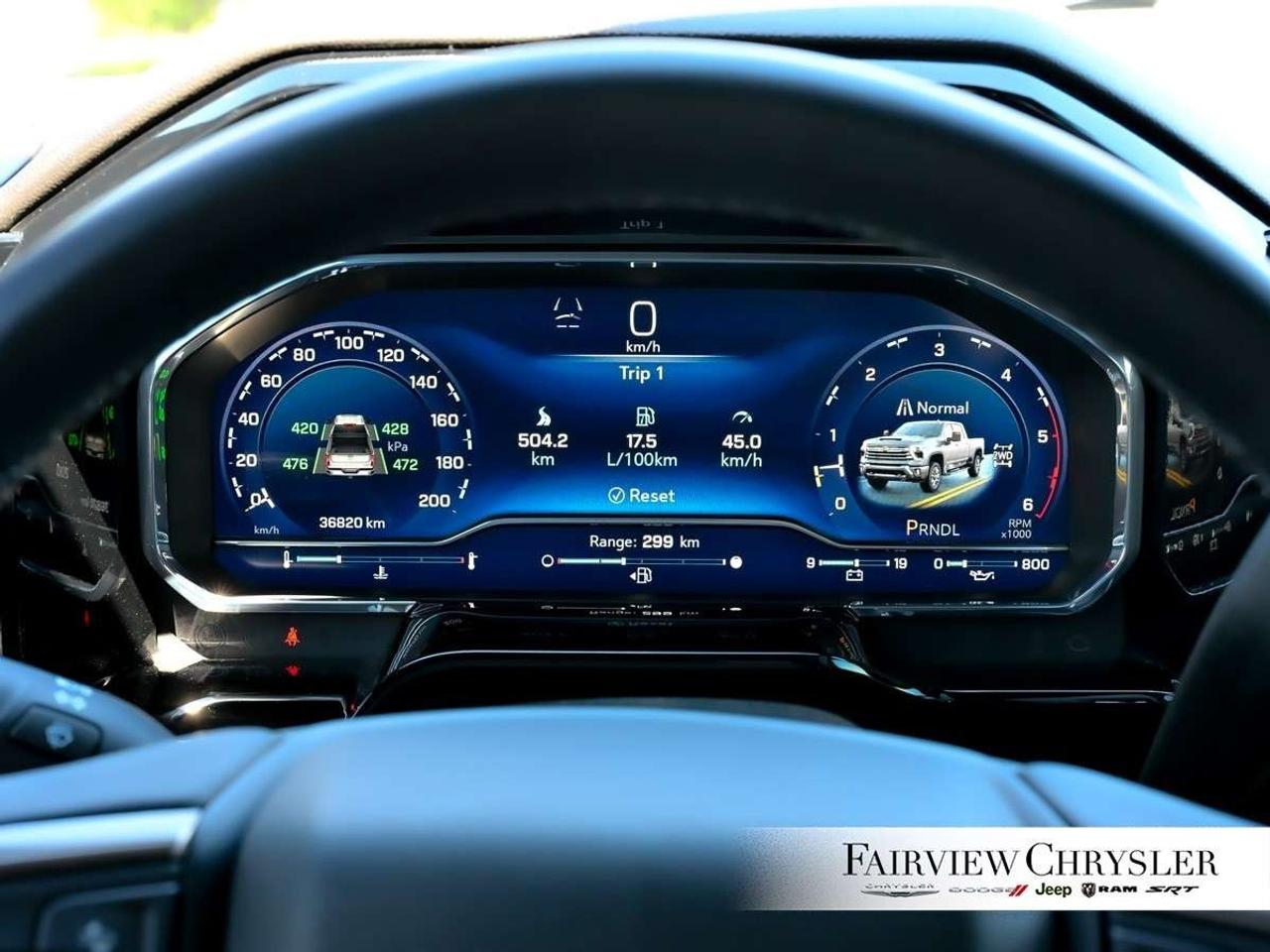 2024 Chevrolet Silverado 2500 4WD Crew Cab Standard Box High Country MIDNIGHT EDITION   Z71 OFF ROAD   SUNROOF   PREMIUM   HEADS UP DISPLAY   CARPLAY Photo
