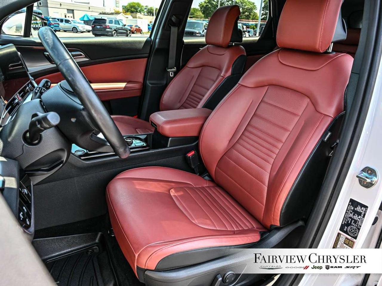 2023 Kia Sportage EX Premium w/Red Interior PANO ROOF   RED LEATHER   NAV   POWER TAILGATE   APPLE CARPLAY Photo