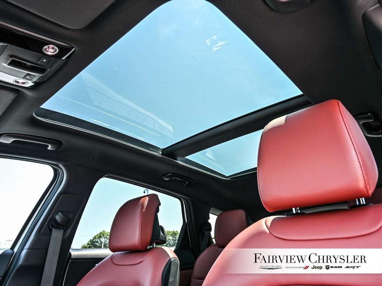 2023 Kia Sportage EX Premium w/Red Interior PANO ROOF   RED LEATHER   NAV   POWER TAILGATE   APPLE CARPLAY Photo