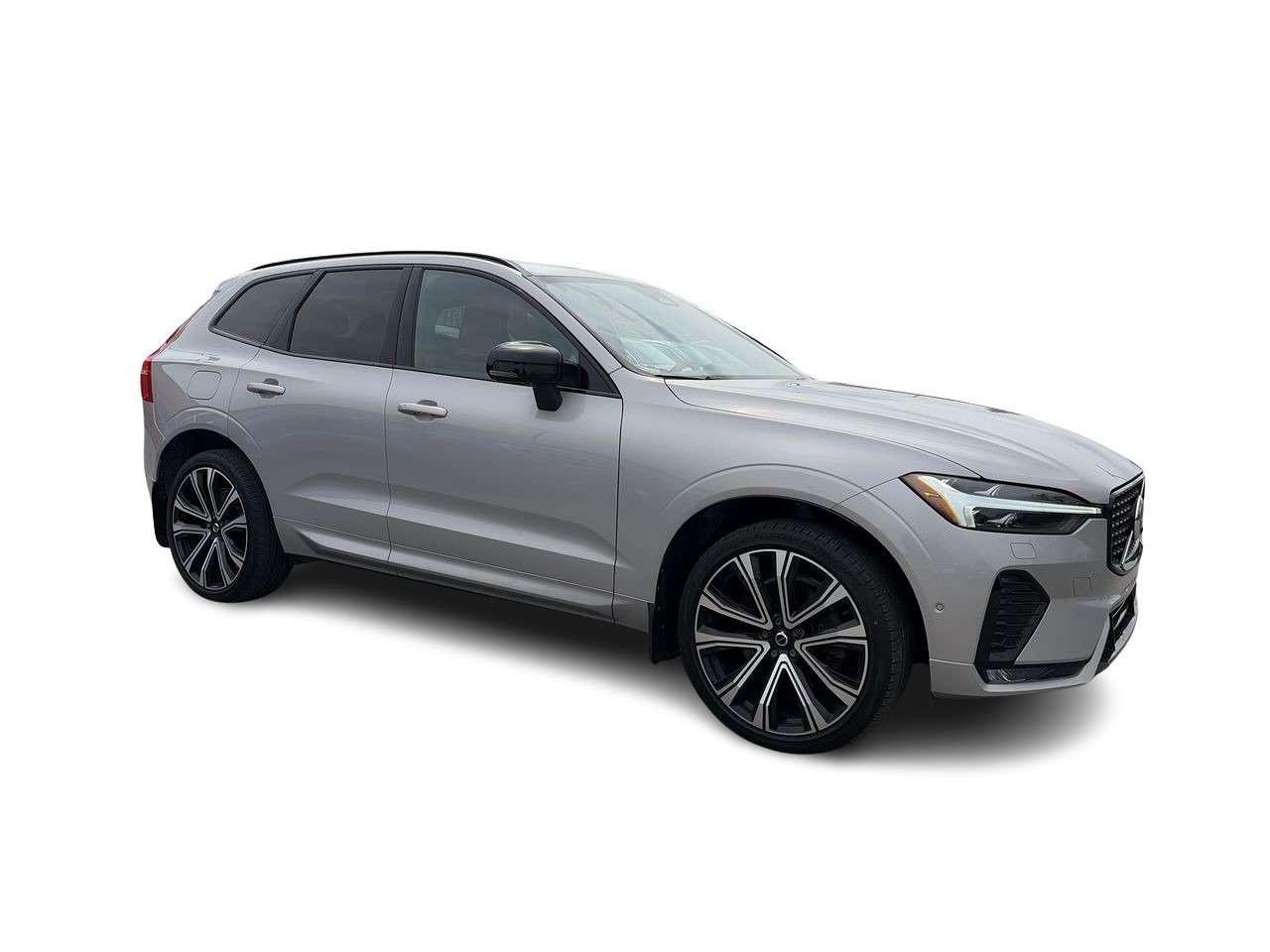 2022 Volvo XC60 B6 AWD R-Design Keyless Start  Alloy Wheels  Sunroof  Hands-Free Liftgate Photo5