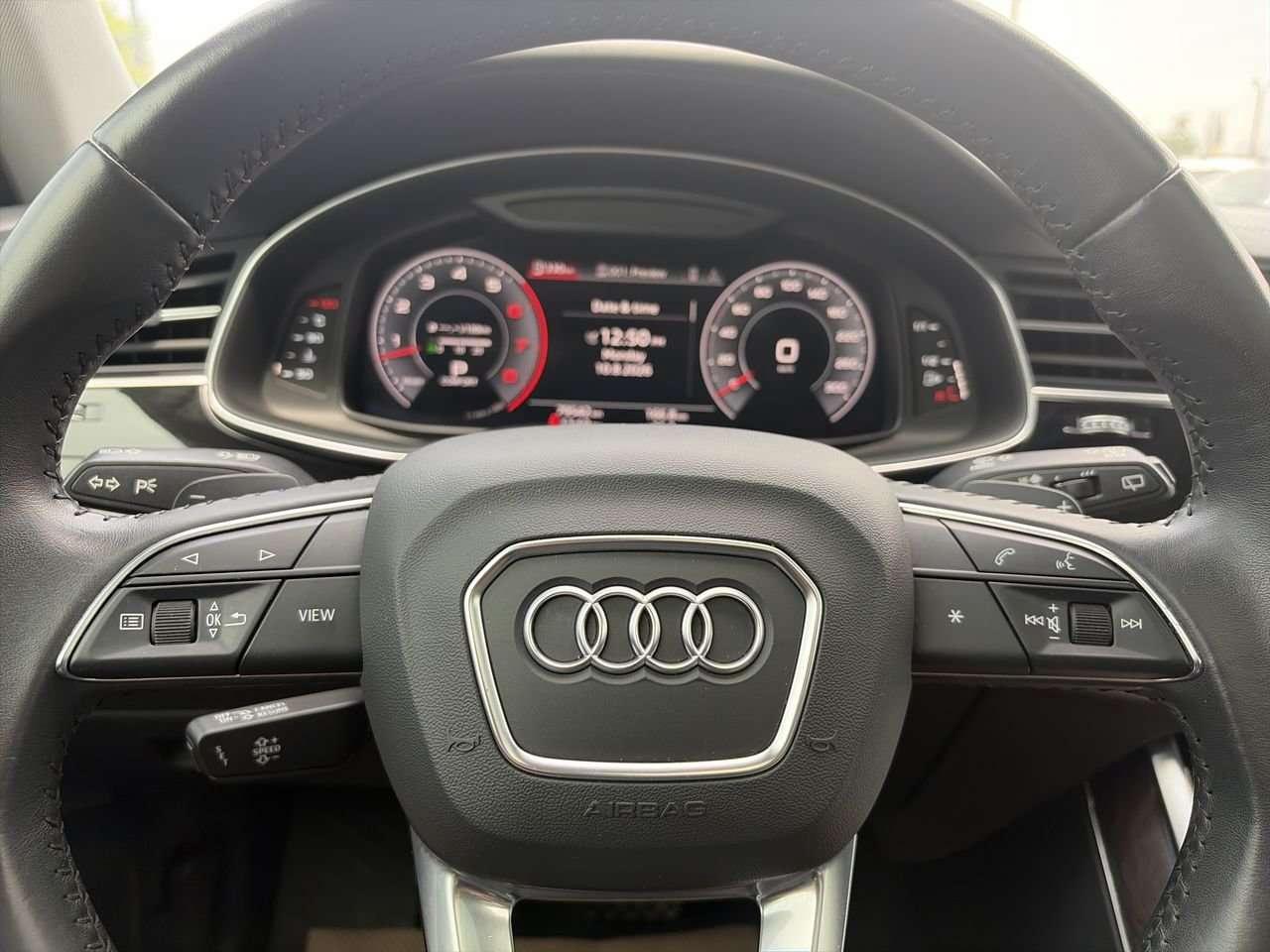 2019 Audi Q8 3.0T Technik quattro 8sp Tiptronic Alloy Wheels  Leather  Sunroof  Woodgrain Interior Trim Photo