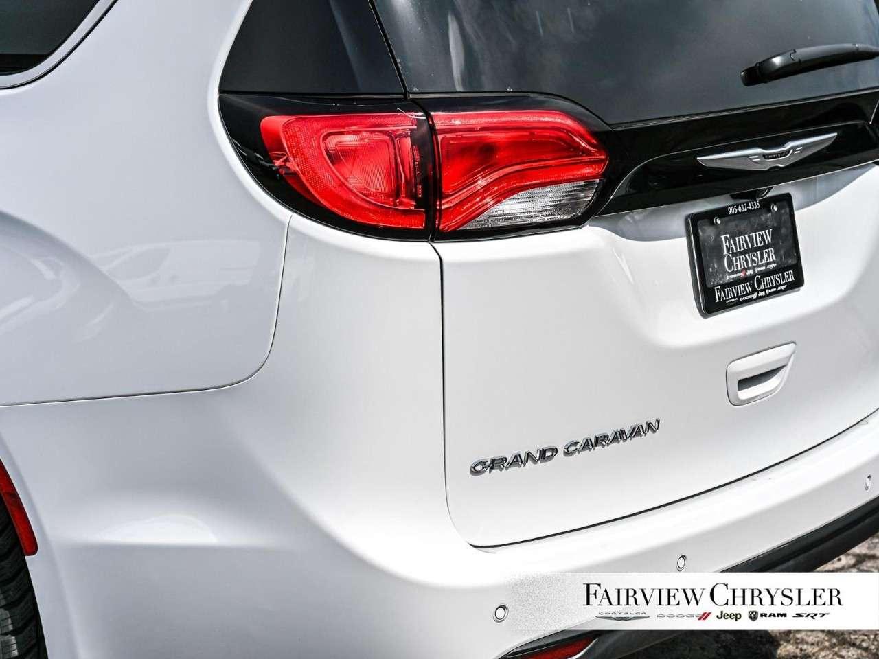 2026 Chrysler Grand Caravan SXT 2WD   FORMER SHUTTLE   DUAL SLIDING DOORS   POWER TAILGATE   DUAL CLIMATE CONTROL   CARPLAY   REMOTE START Photo