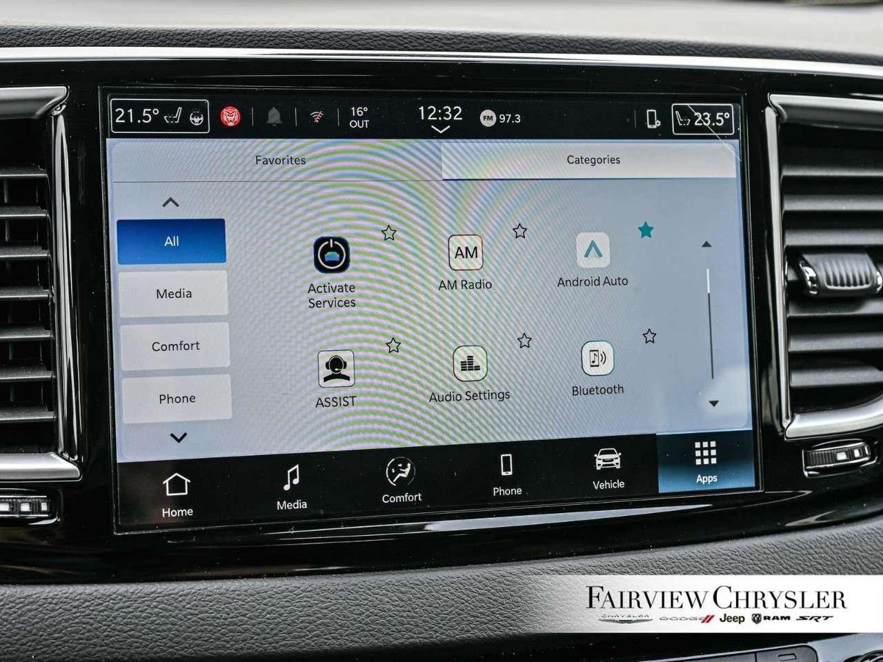 2026 Chrysler Grand Caravan SXT 2WD   FORMER SHUTTLE   DUAL SLIDING DOORS   POWER TAILGATE   DUAL CLIMATE CONTROL   CARPLAY   REMOTE START Photo