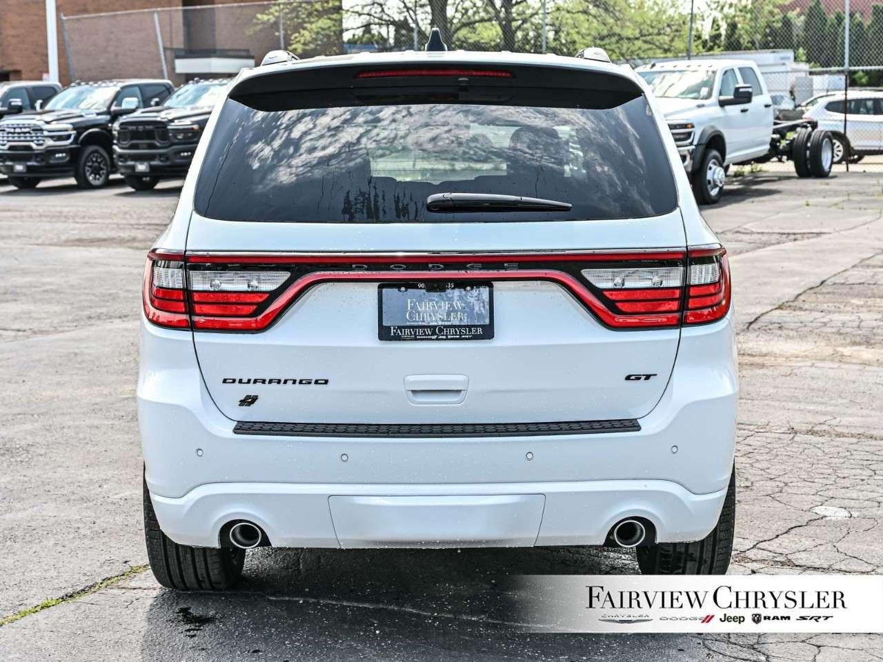 2026 Dodge Durango GT HEMI V8 Premium AWD RED LEATHER   SUNROOF   CARPLAY   TOW PKG   BLIND SPOT   ADAPTIVE CRUISE Photo4