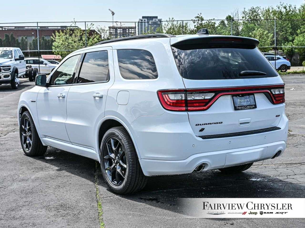 2026 Dodge Durango GT HEMI V8 Premium AWD RED LEATHER   SUNROOF   CARPLAY   TOW PKG   BLIND SPOT   ADAPTIVE CRUISE Photo