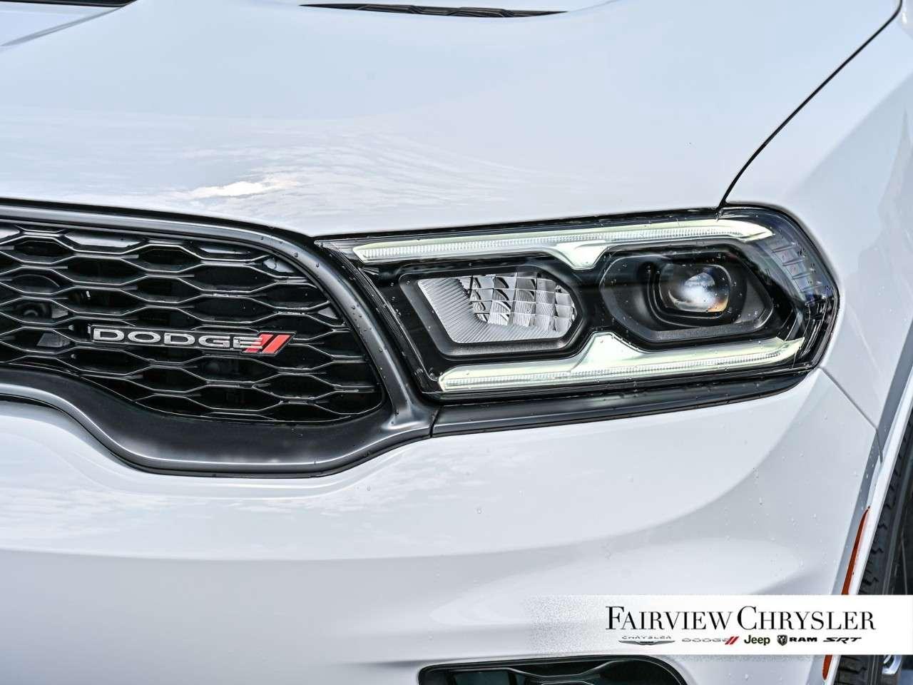 2026 Dodge Durango GT HEMI V8 Premium AWD RED LEATHER   SUNROOF   CARPLAY   TOW PKG   BLIND SPOT   ADAPTIVE CRUISE Photo