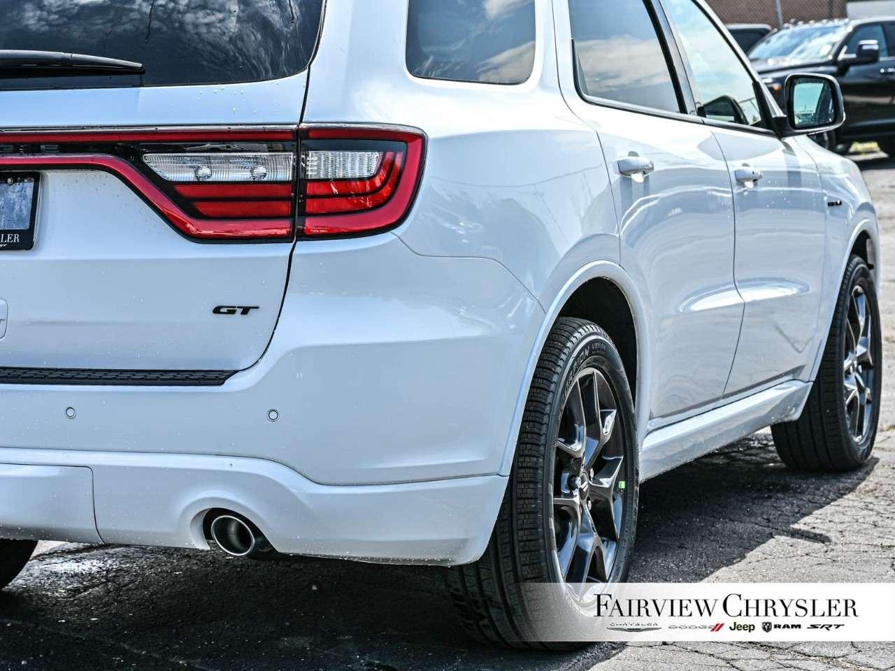 2026 Dodge Durango GT HEMI V8 Premium AWD RED LEATHER   SUNROOF   CARPLAY   TOW PKG   BLIND SPOT   ADAPTIVE CRUISE Photo