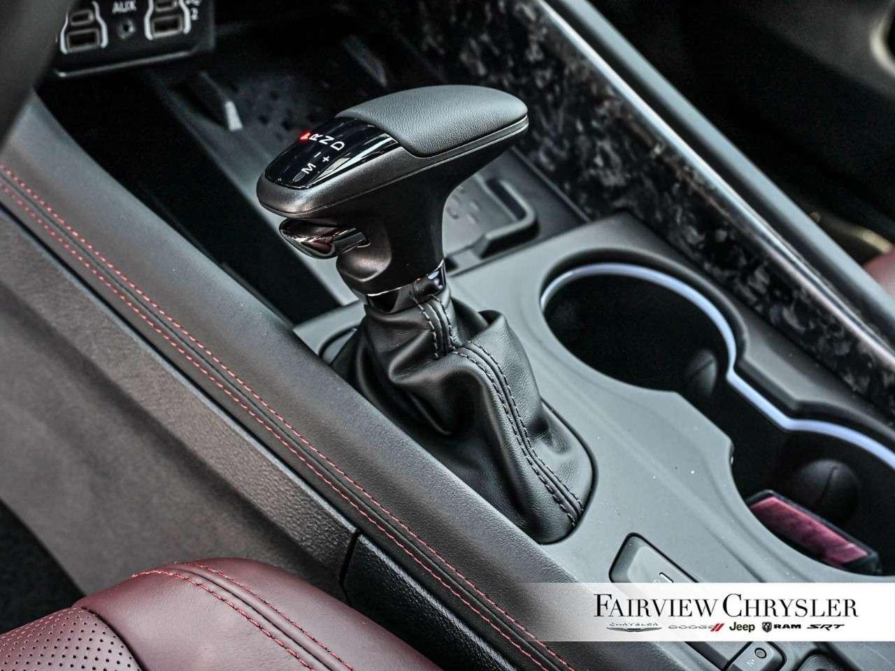 2026 Dodge Durango GT HEMI V8 Premium AWD RED LEATHER   SUNROOF   CARPLAY   TOW PKG   BLIND SPOT   ADAPTIVE CRUISE Photo