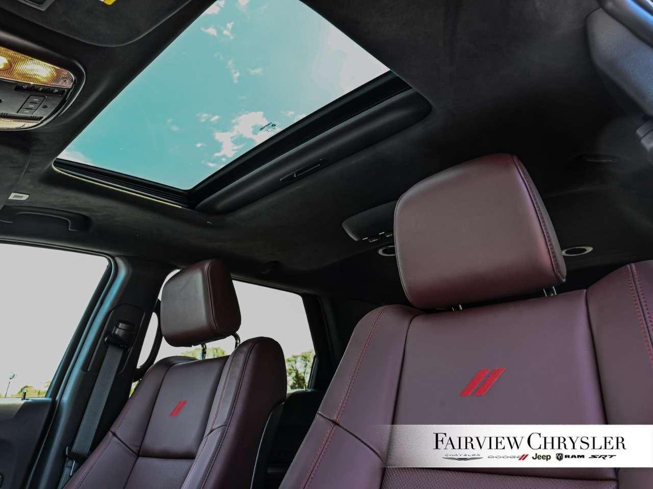 2026 Dodge Durango GT HEMI V8 Premium AWD RED LEATHER   SUNROOF   CARPLAY   TOW PKG   BLIND SPOT   ADAPTIVE CRUISE Photo