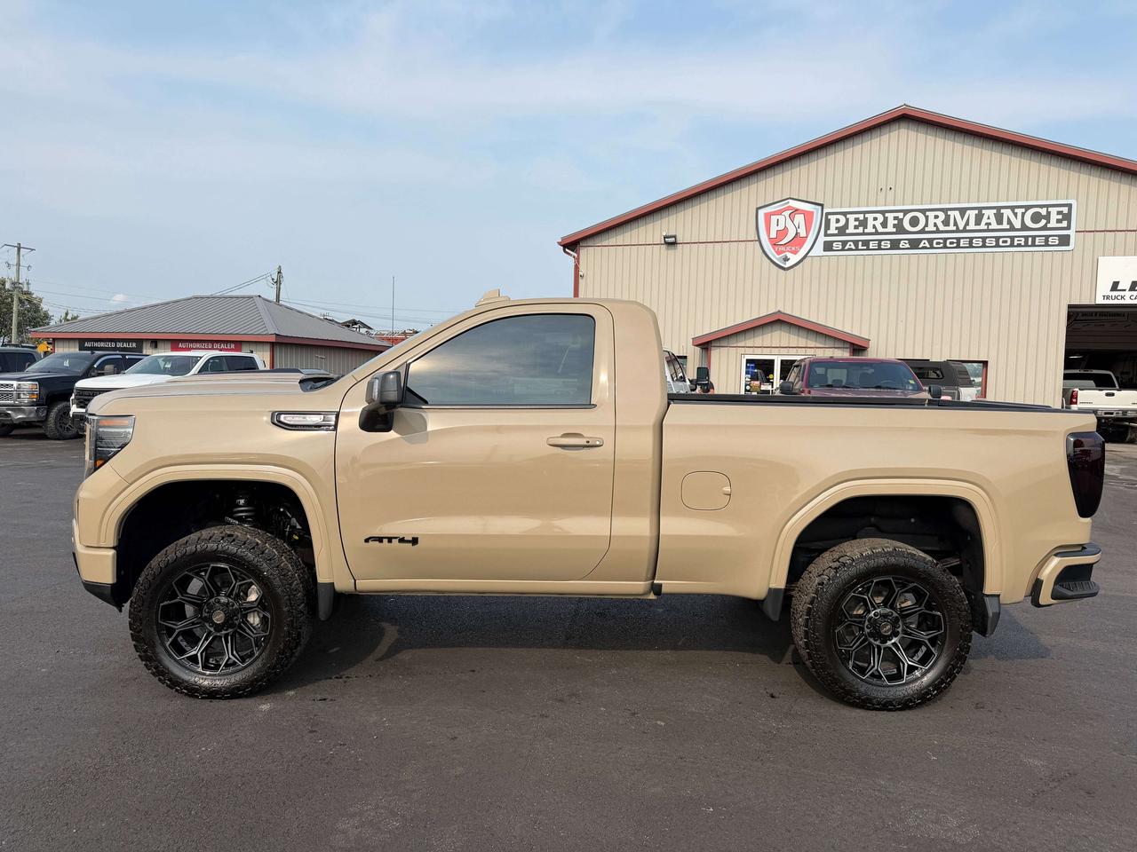 2023 GMC Sierra 1500 AT4 Photo