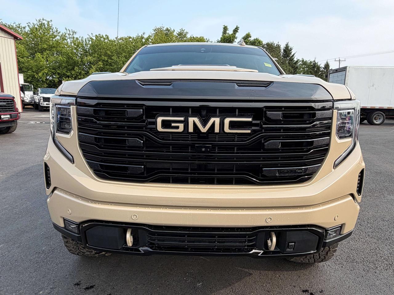 2023 GMC Sierra 1500 AT4 Photo
