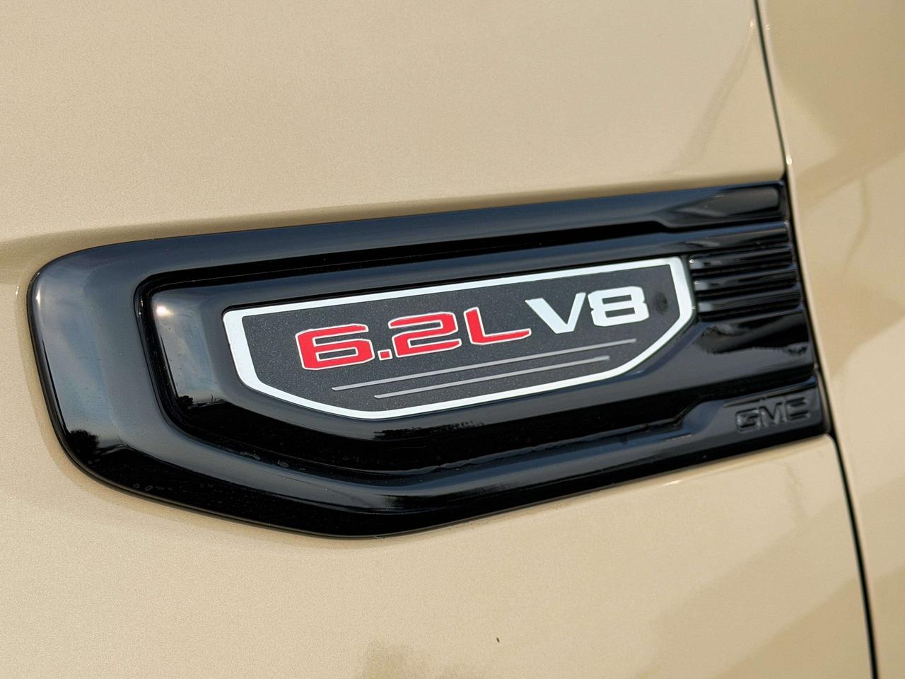 2023 GMC Sierra 1500 AT4 Photo