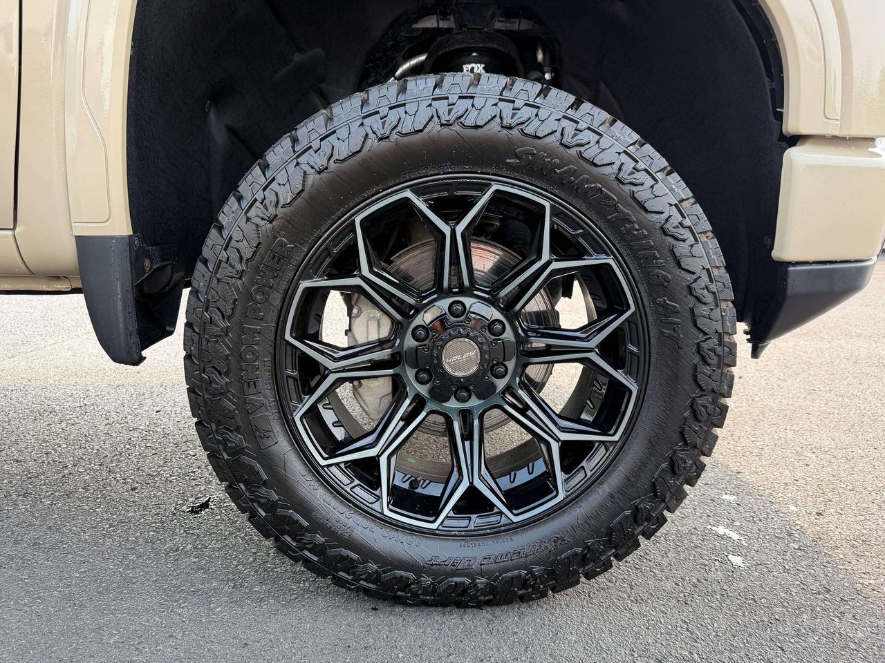 2023 GMC Sierra 1500 AT4 Photo