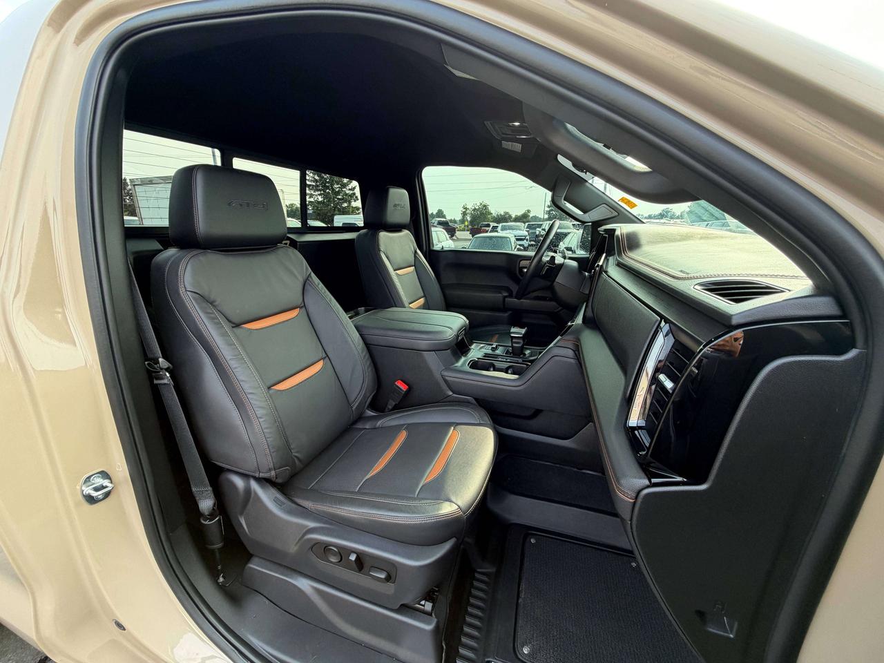 2023 GMC Sierra 1500 AT4 Photo