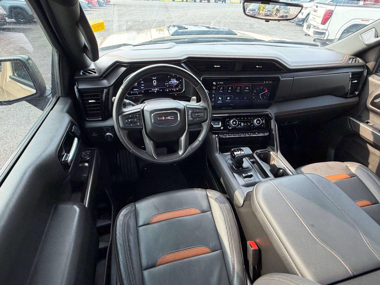 2023 GMC Sierra 1500 AT4 Photo