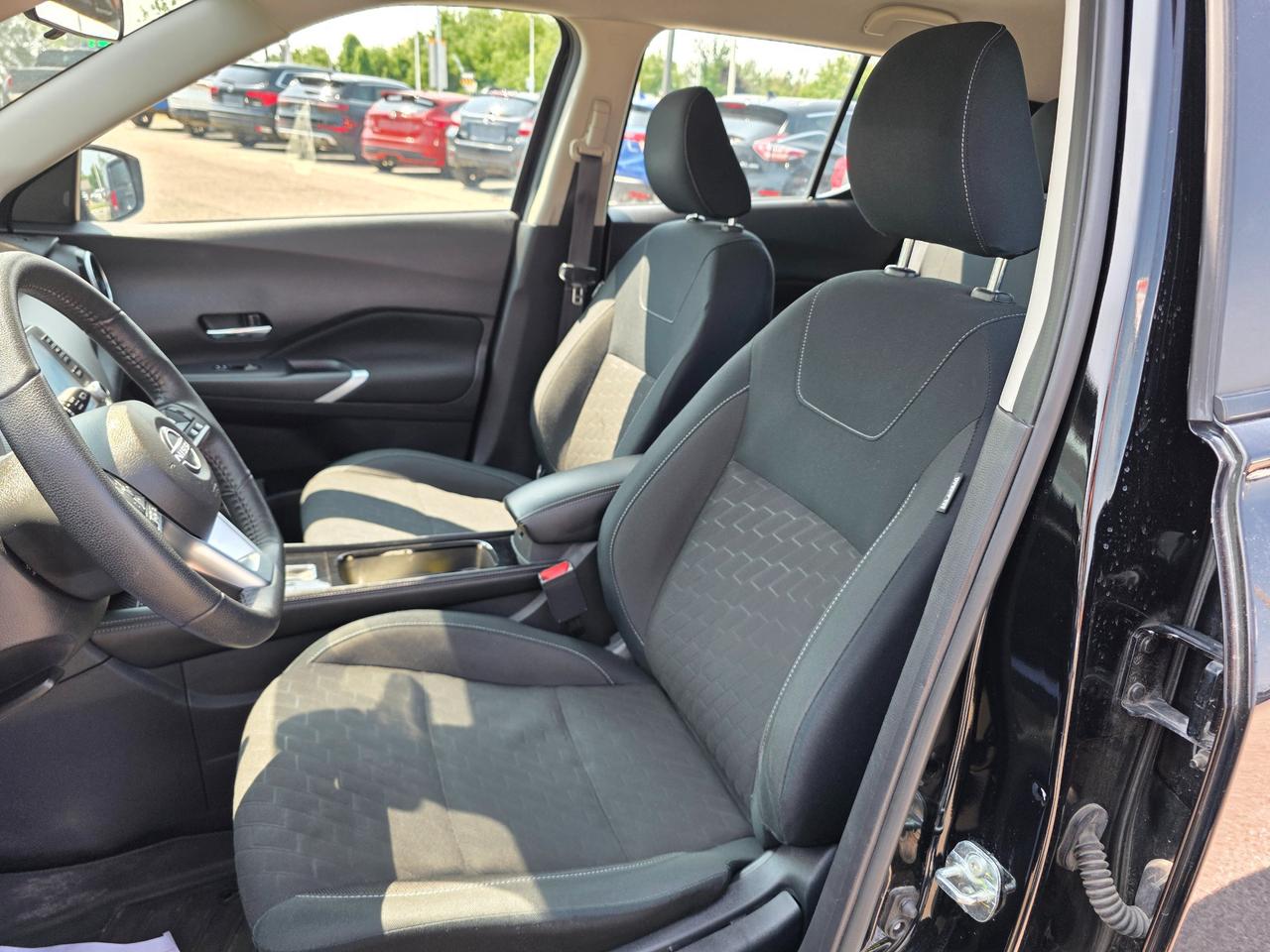 2024 Nissan Kicks SV 4dr Front-Wheel Drive Photo
