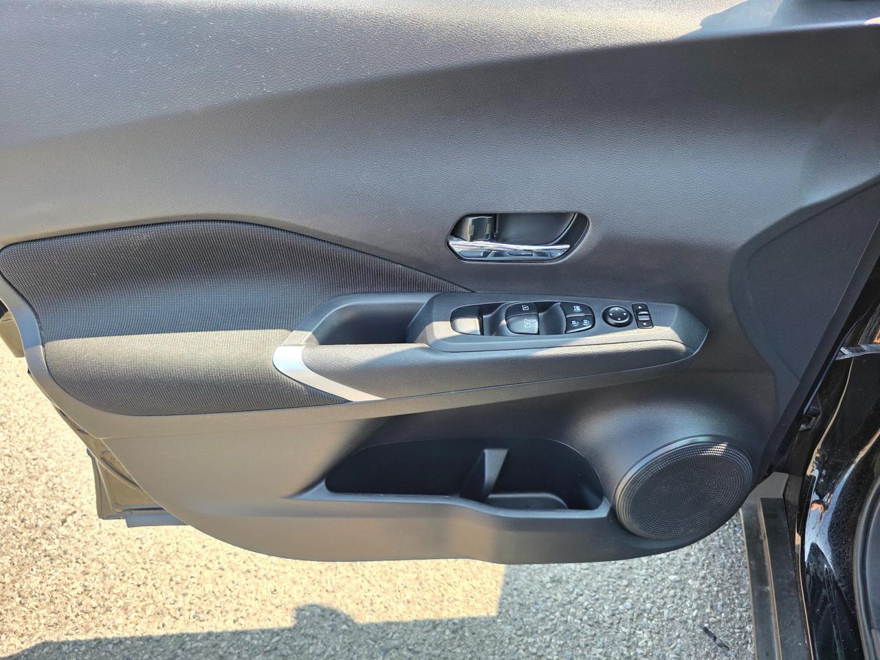 2024 Nissan Kicks SV 4dr Front-Wheel Drive Photo