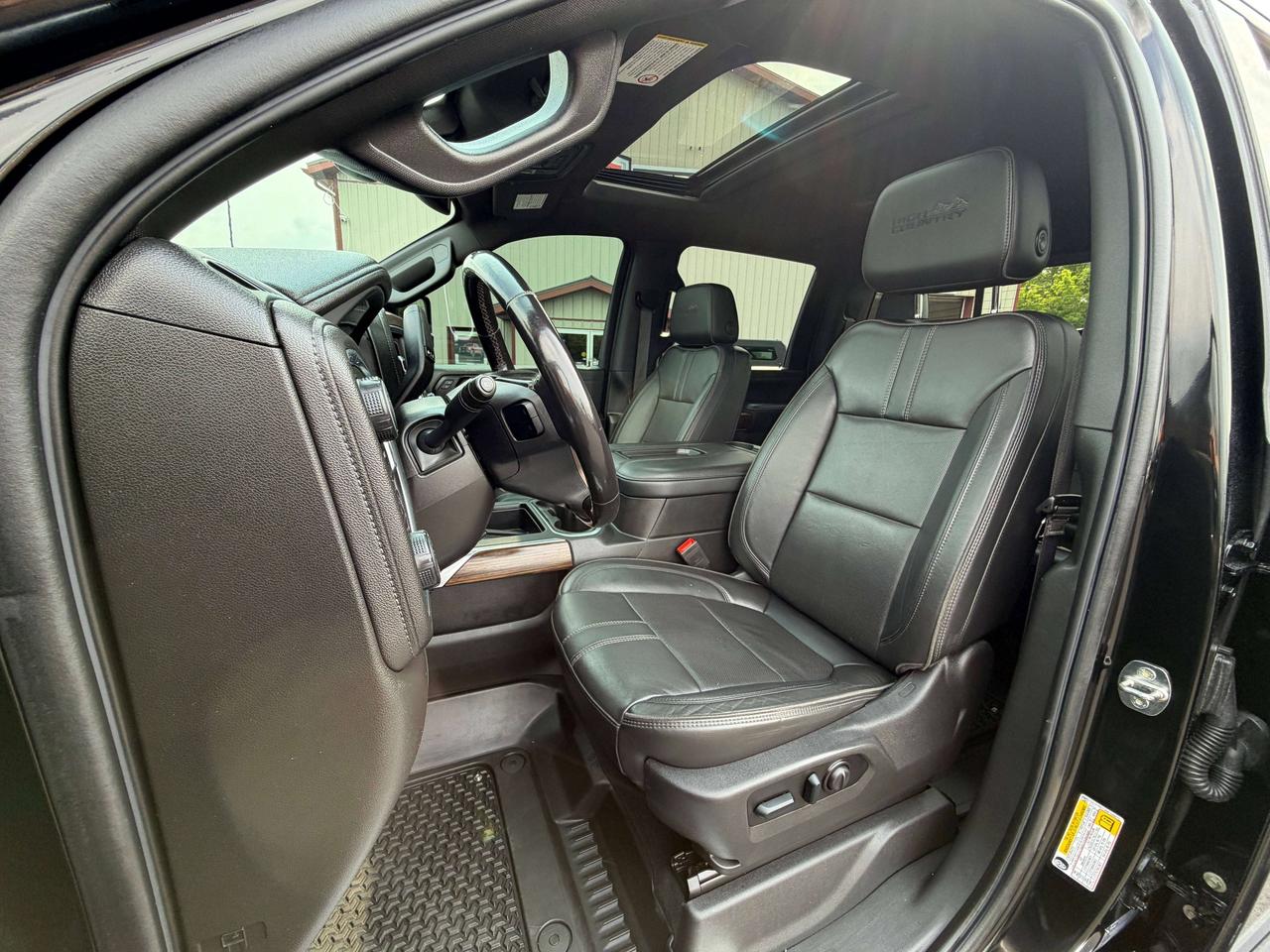 2022 Chevrolet Silverado 2500 High Country Photo