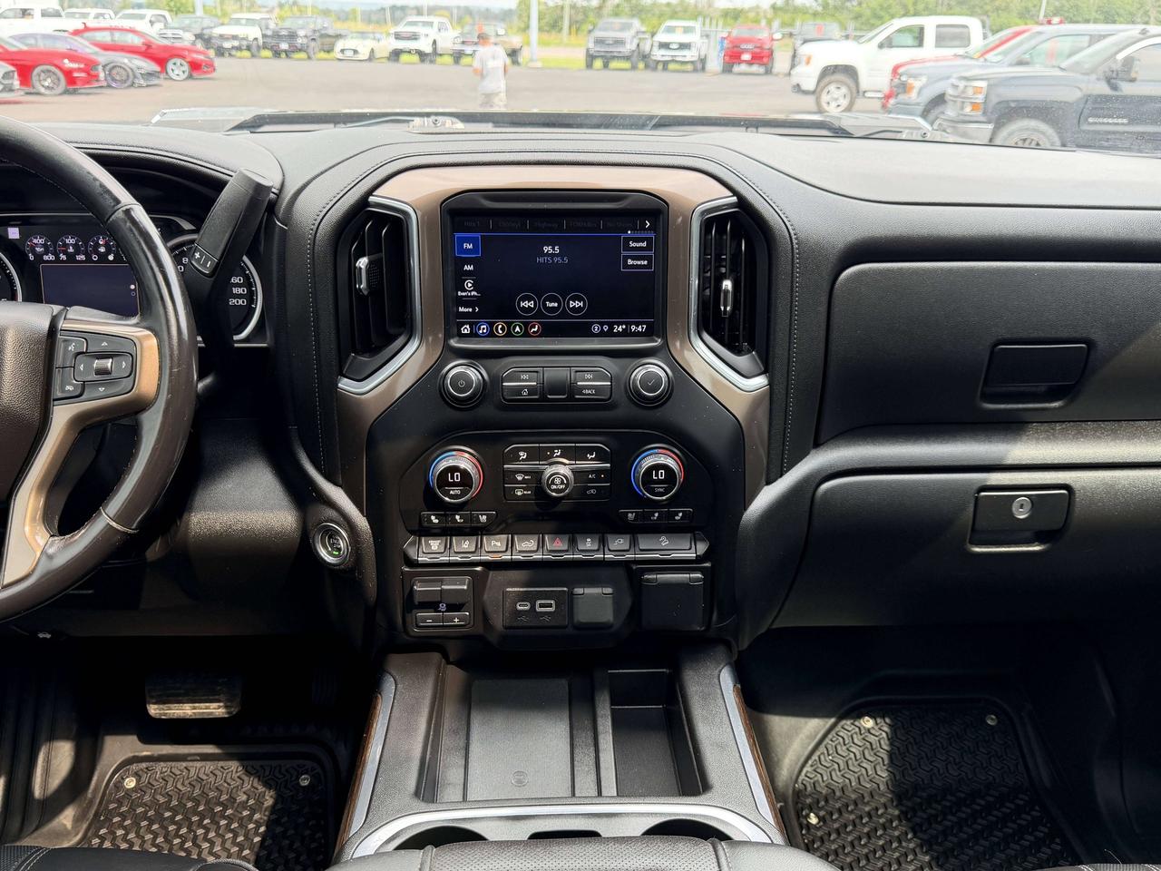 2022 Chevrolet Silverado 2500 High Country Photo