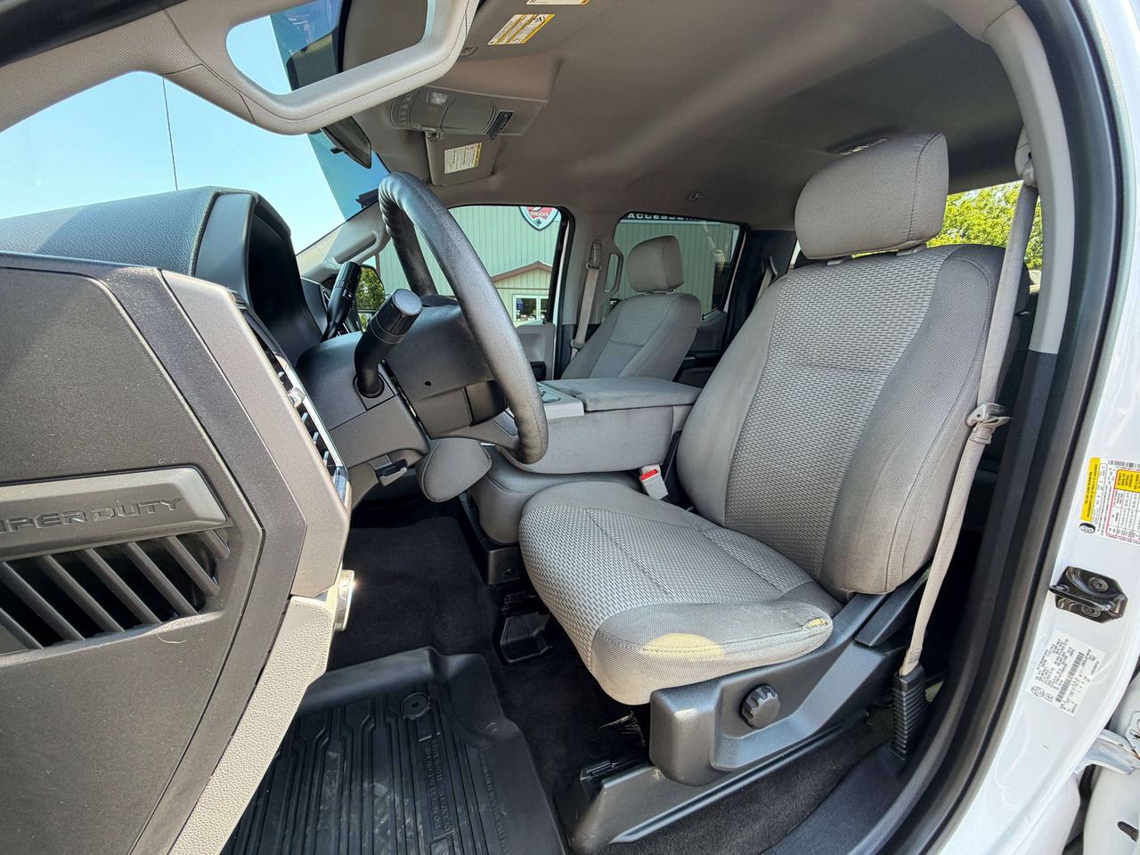 2018 Ford F-350 XLT Photo