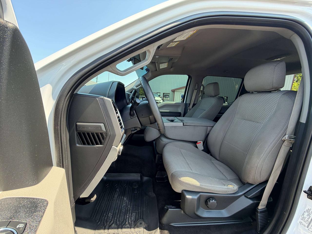 2018 Ford F-350 XLT Photo