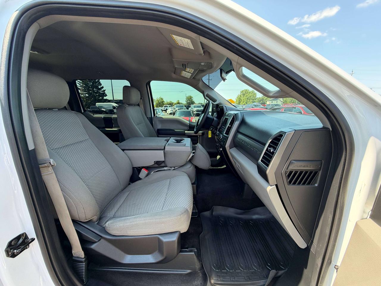 2018 Ford F-350 XLT Photo