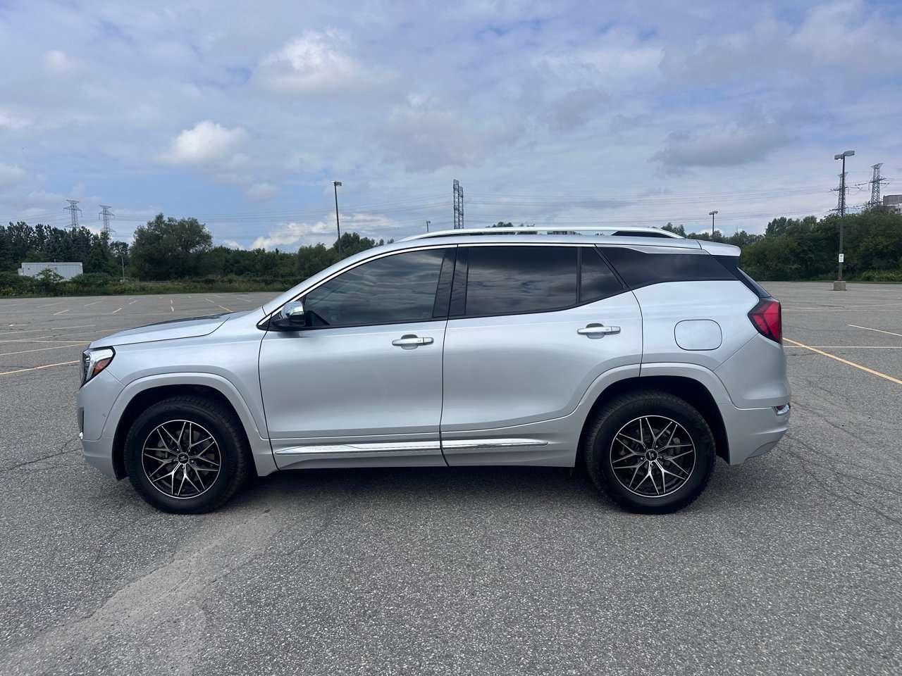 2020 GMC Terrain Denali Photo5