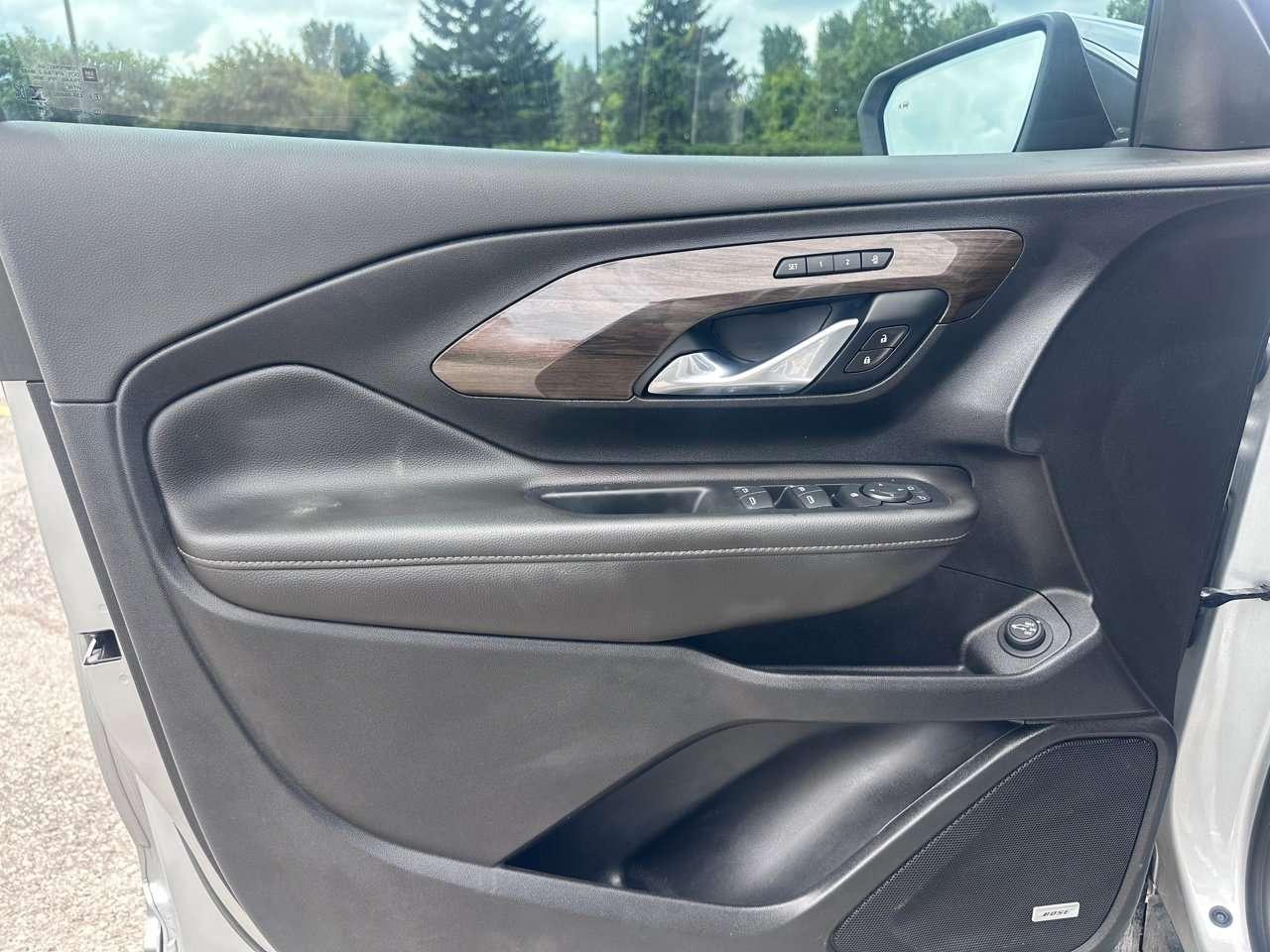 2020 GMC Terrain Denali Photo