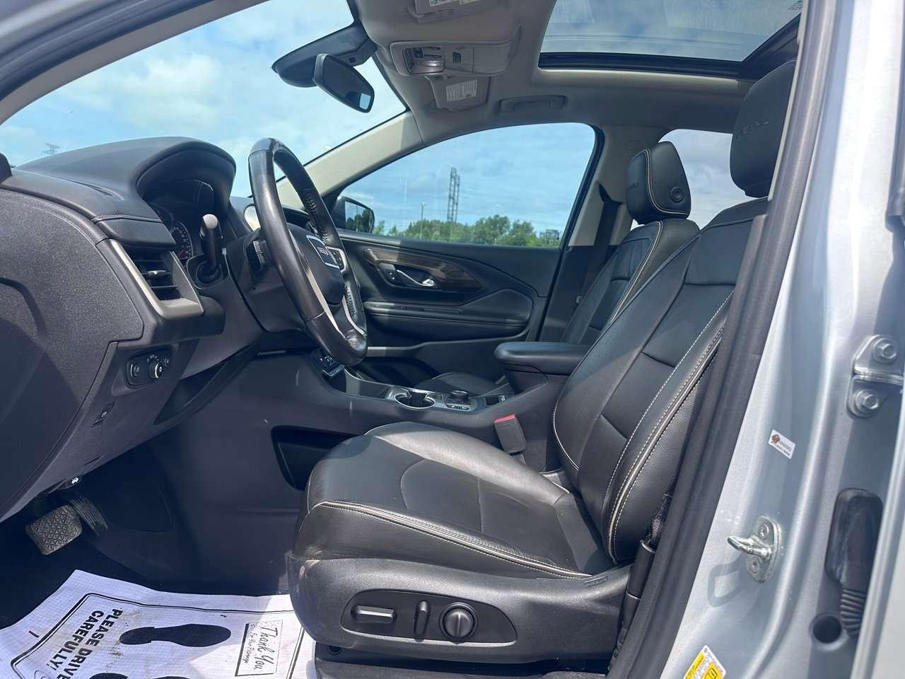 2020 GMC Terrain Denali Photo