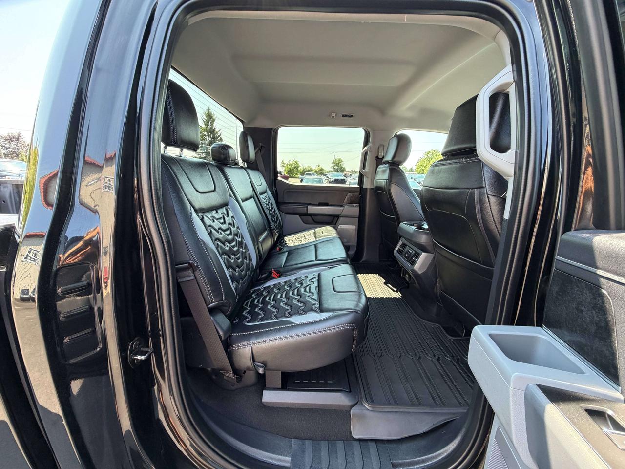 2023 Ford F-250 XLT Photo