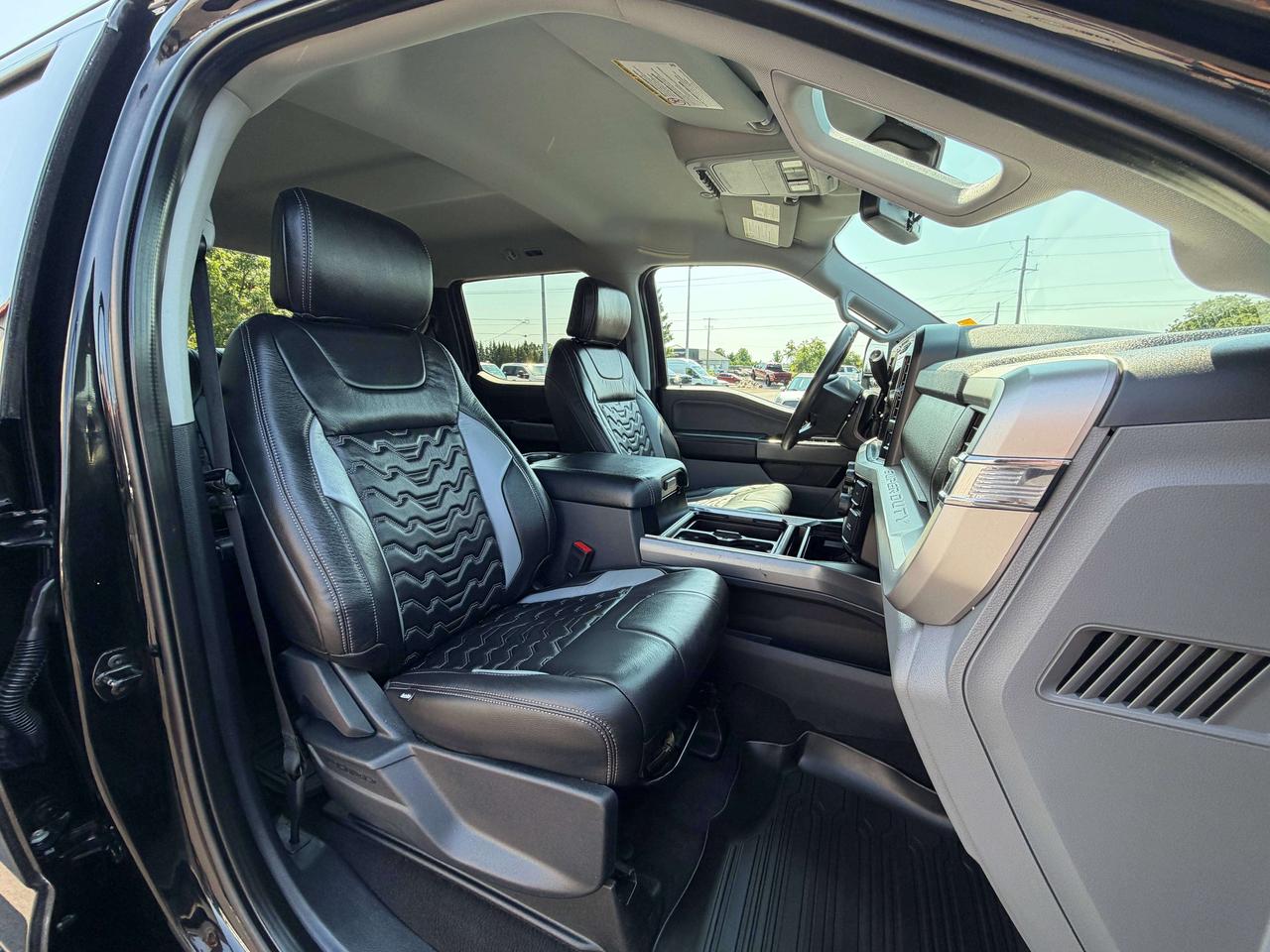 2023 Ford F-250 XLT Photo