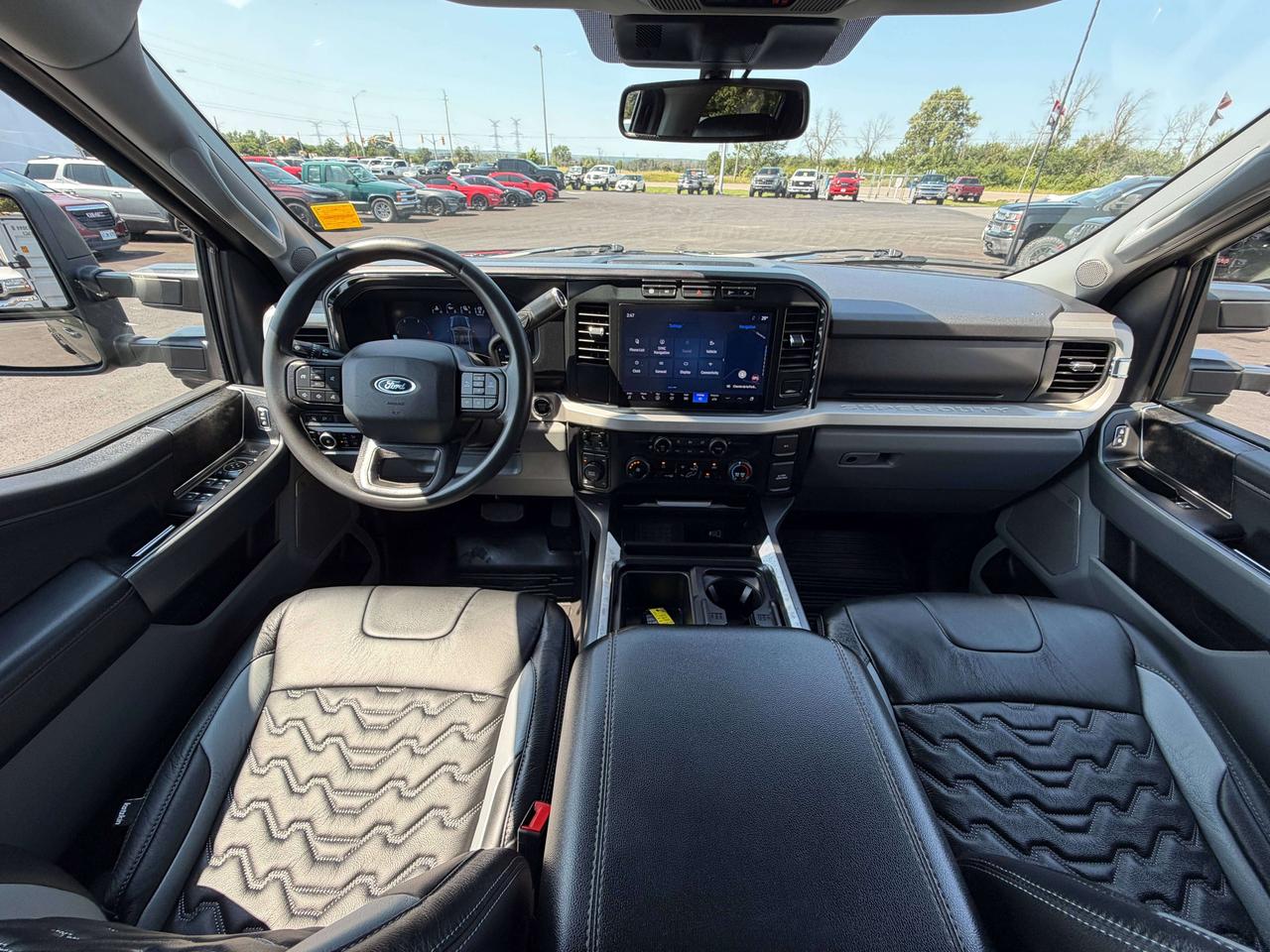 2023 Ford F-250 XLT Photo