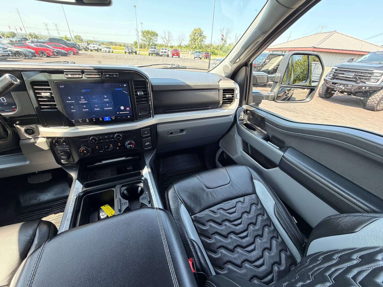 2023 Ford F-250 XLT Photo