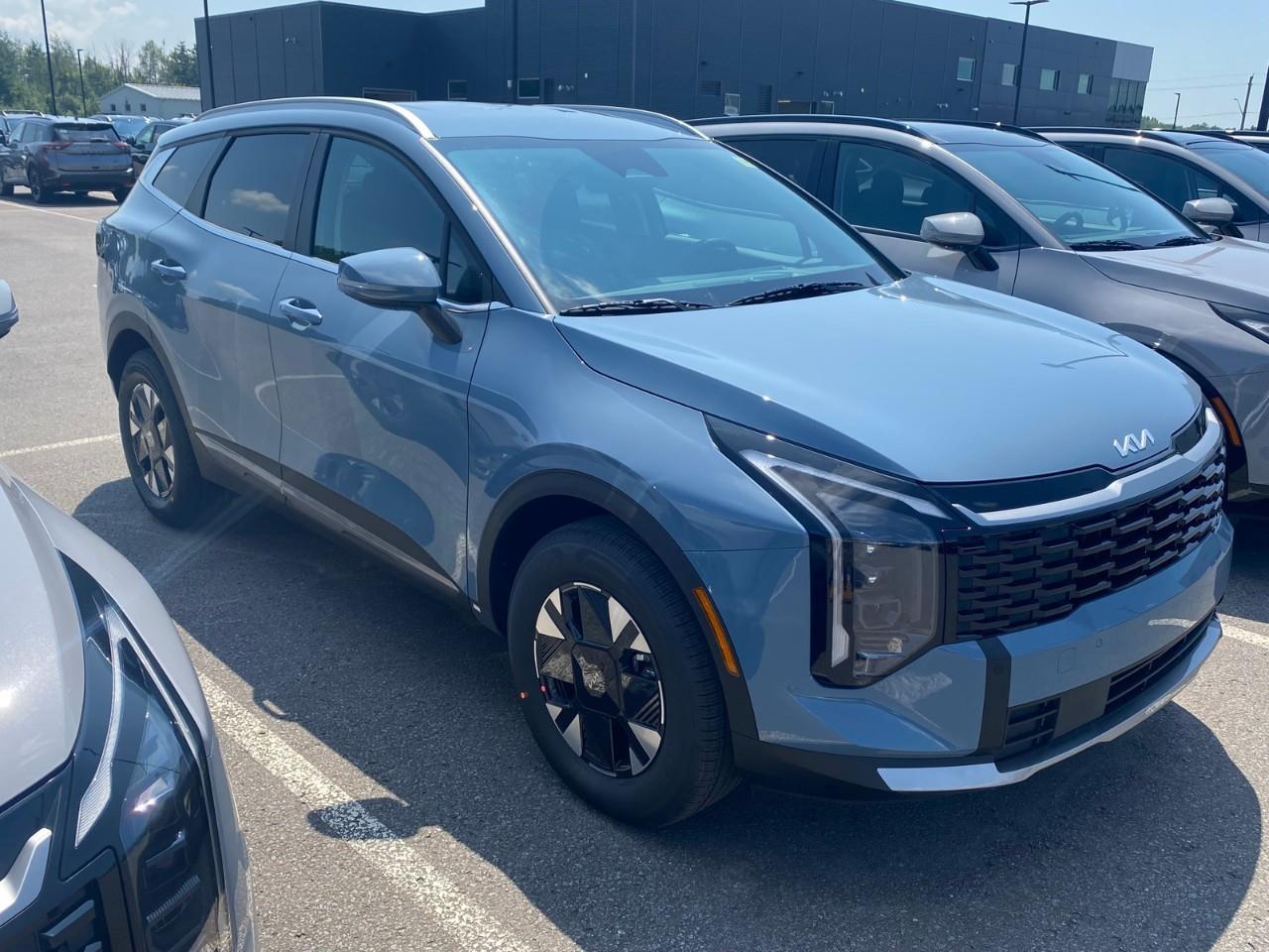 2027 Kia Sportage Hybrid EX 4dr All-Wheel Drive Photo
