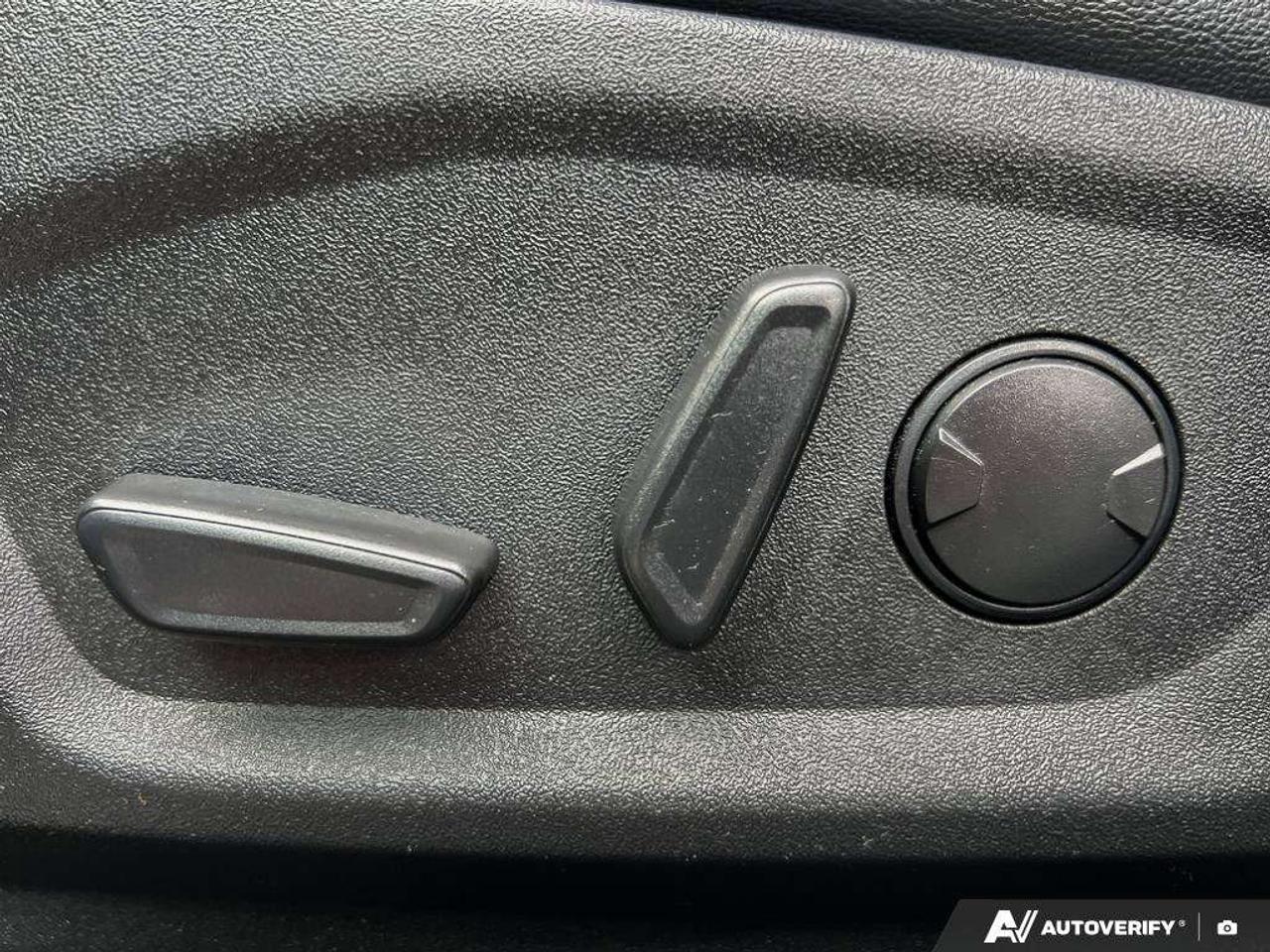 2023 Ford Edge Titanium   300A   LTHR   REVERSE CAMERA Photo