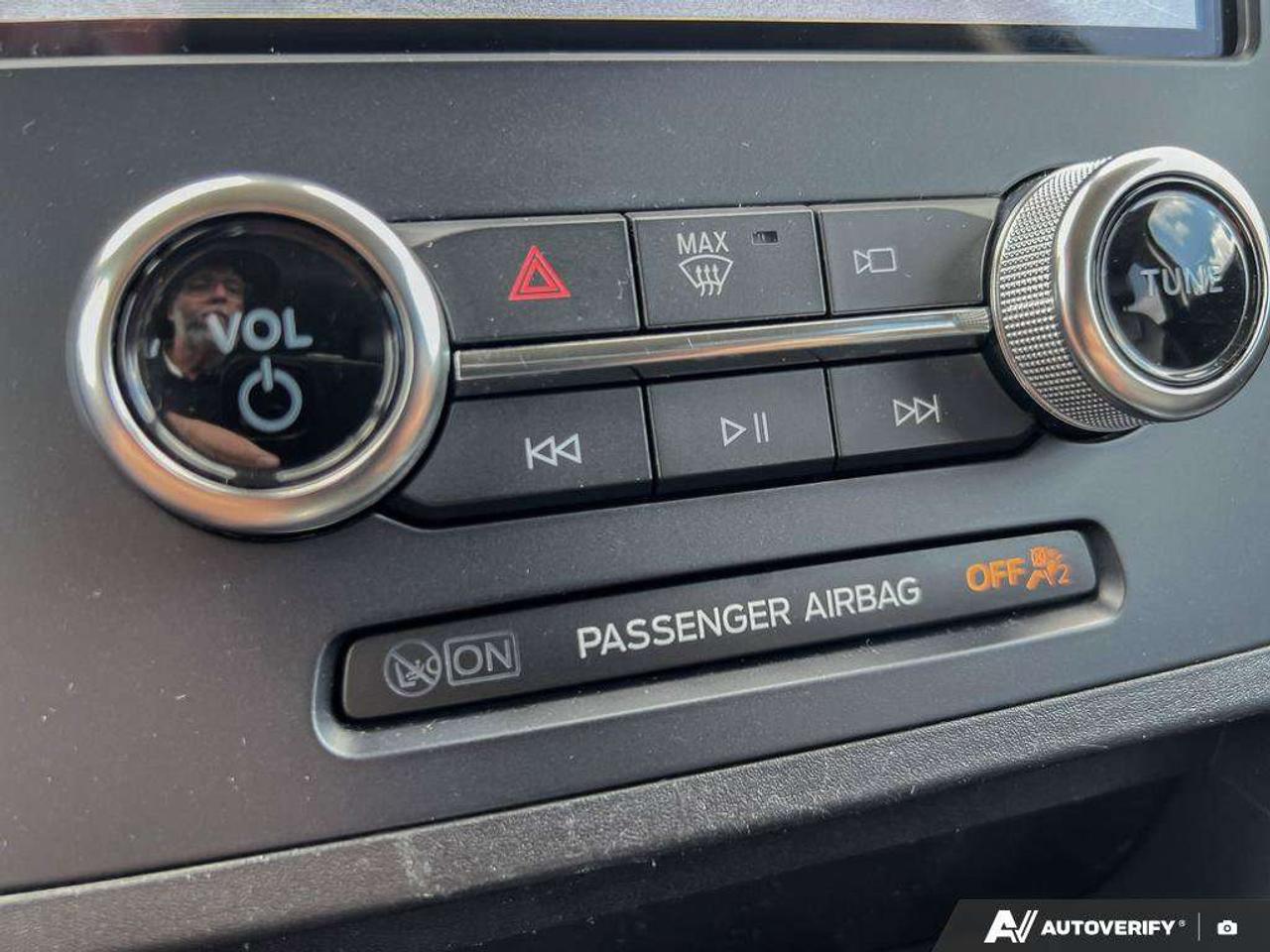 2023 Ford Edge Titanium   300A   LTHR   REVERSE CAMERA Photo