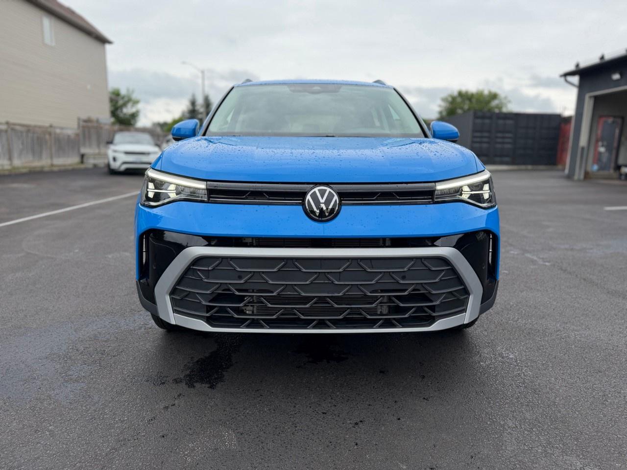 2025 Volkswagen Taos Comfortline 4Motion Photo