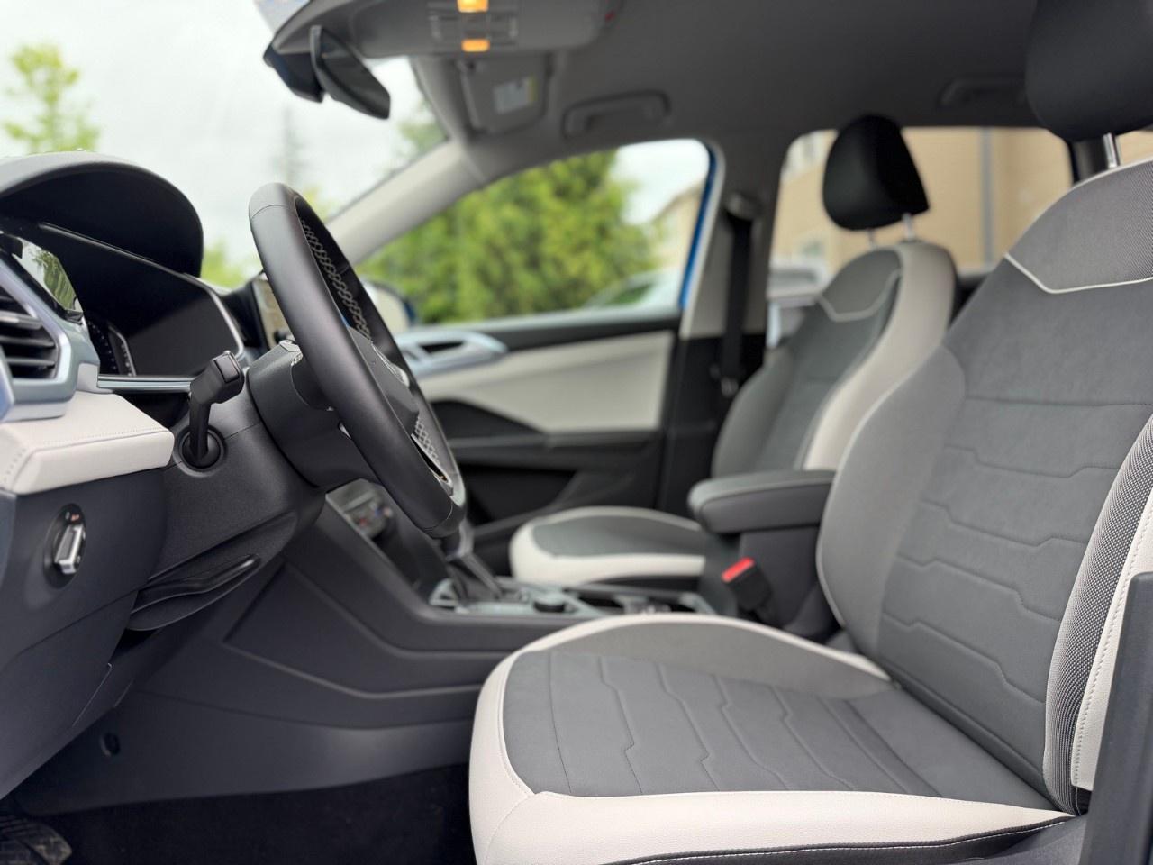 2025 Volkswagen Taos Comfortline 4Motion Photo