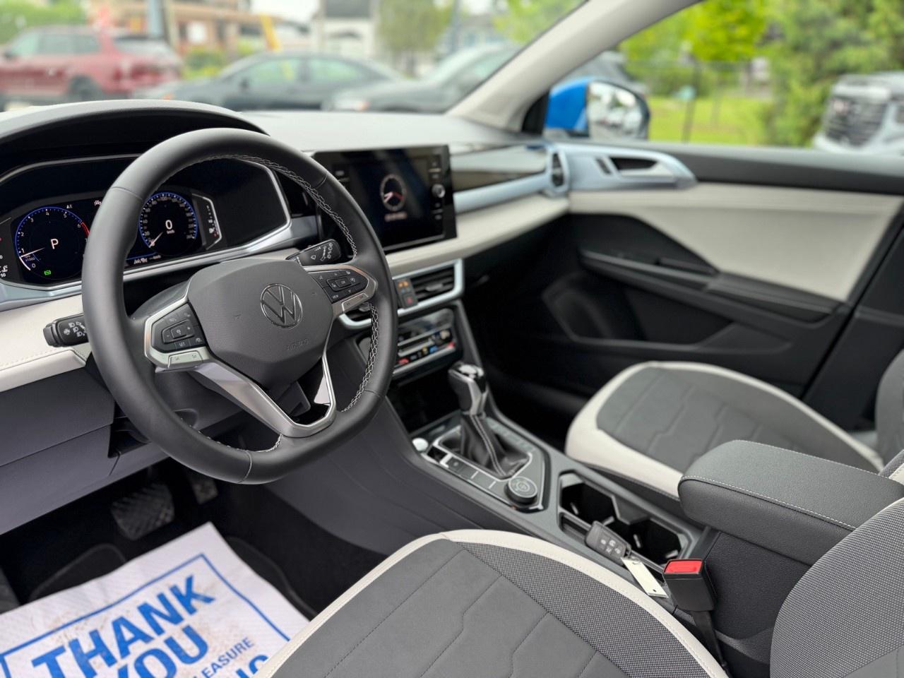 2025 Volkswagen Taos Comfortline 4Motion Photo