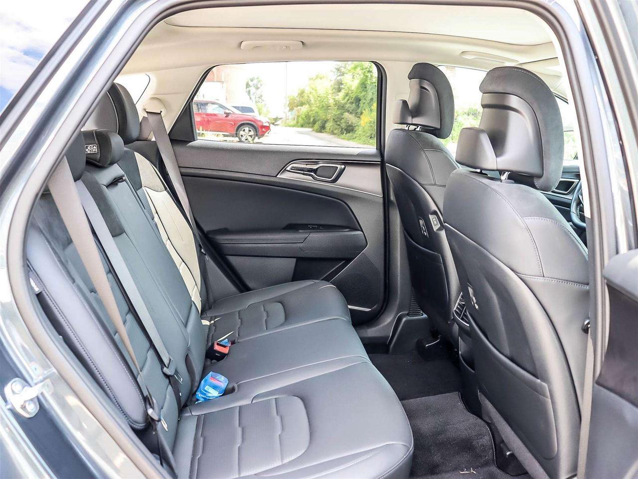 2026 Kia Sportage EX Premium Photo