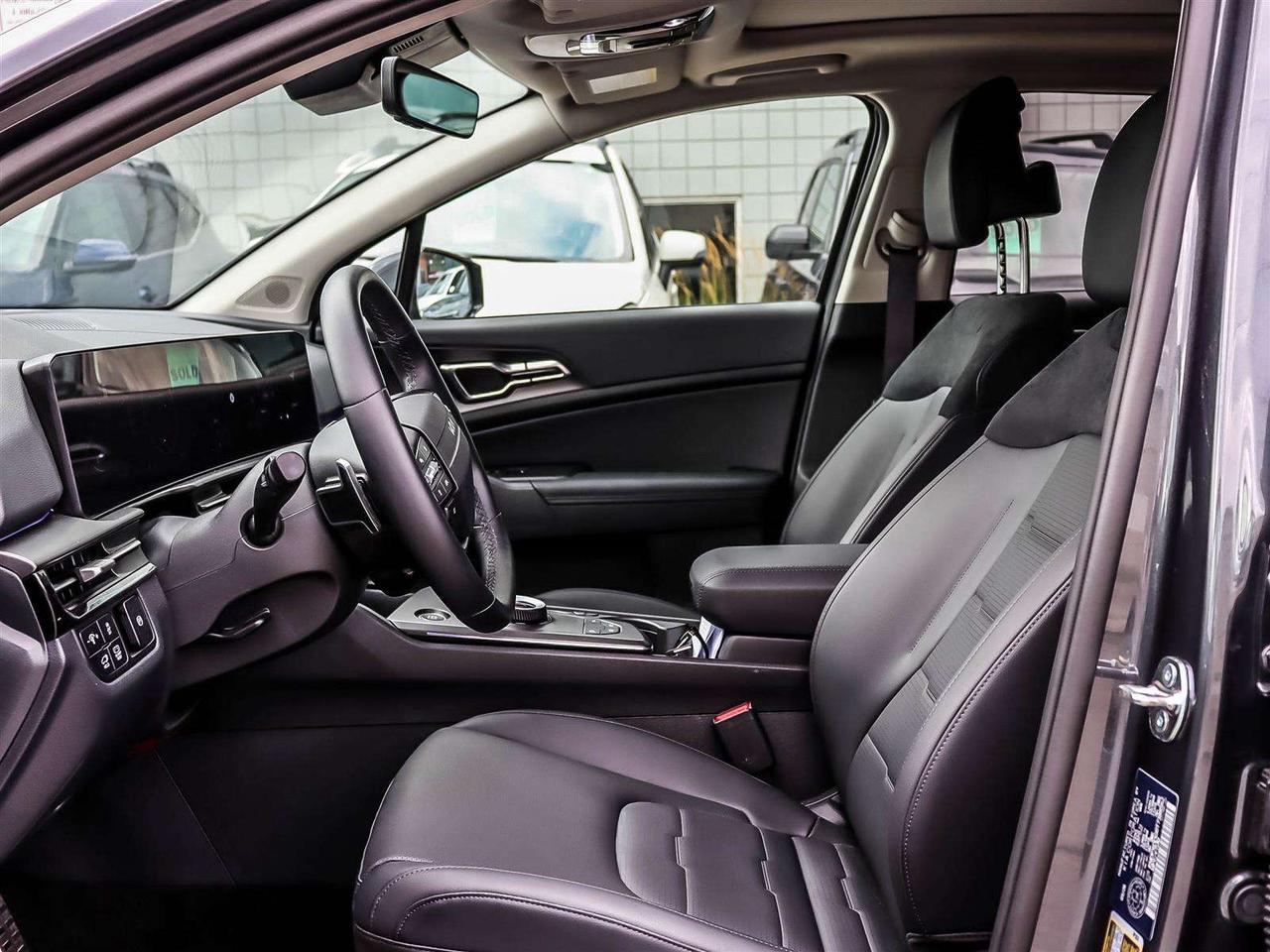 2026 Kia Sportage SX Photo