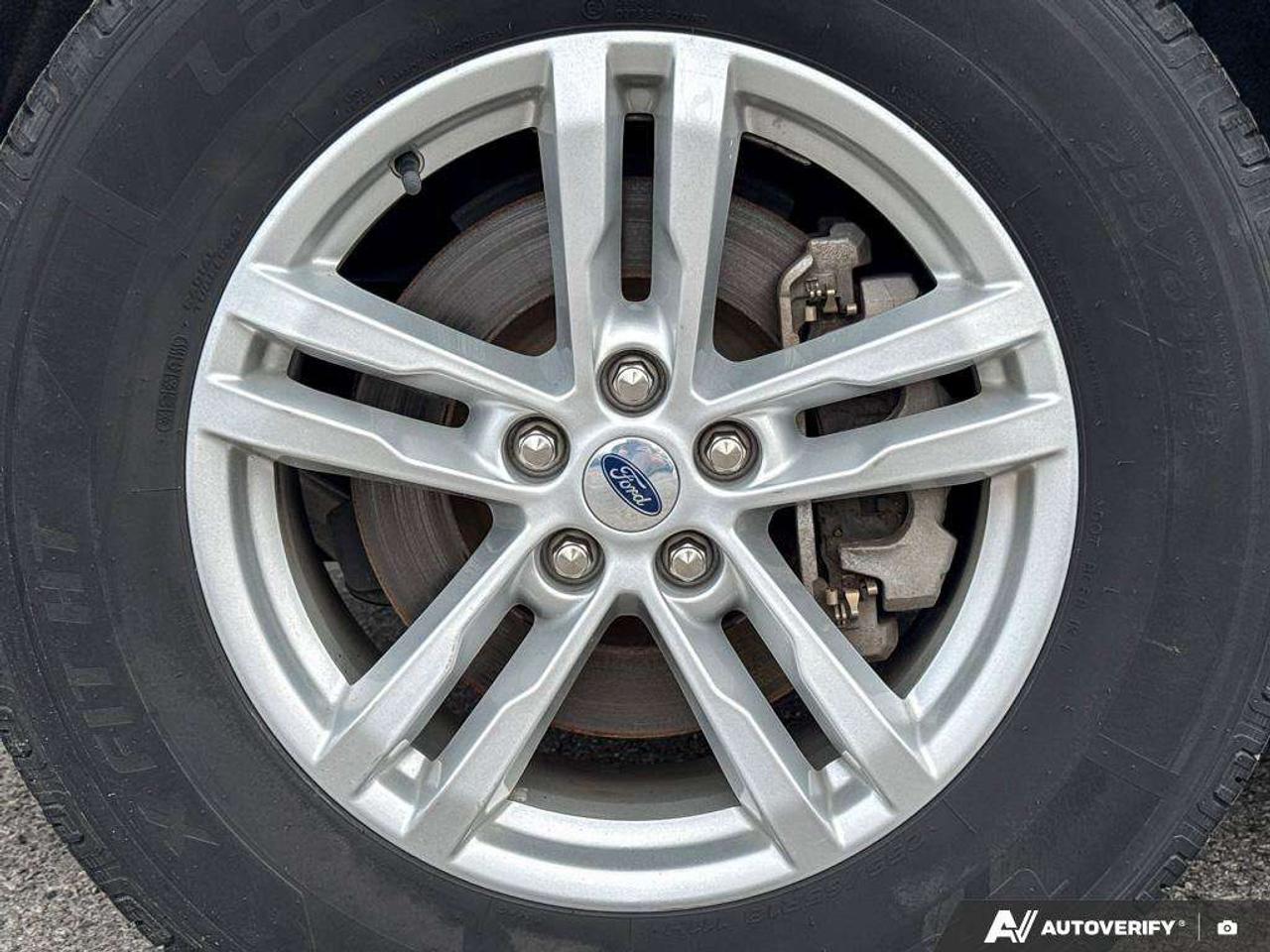 2023 Ford Explorer XLT   MOONROOF   NAV   ADAPT CRUISE Photo