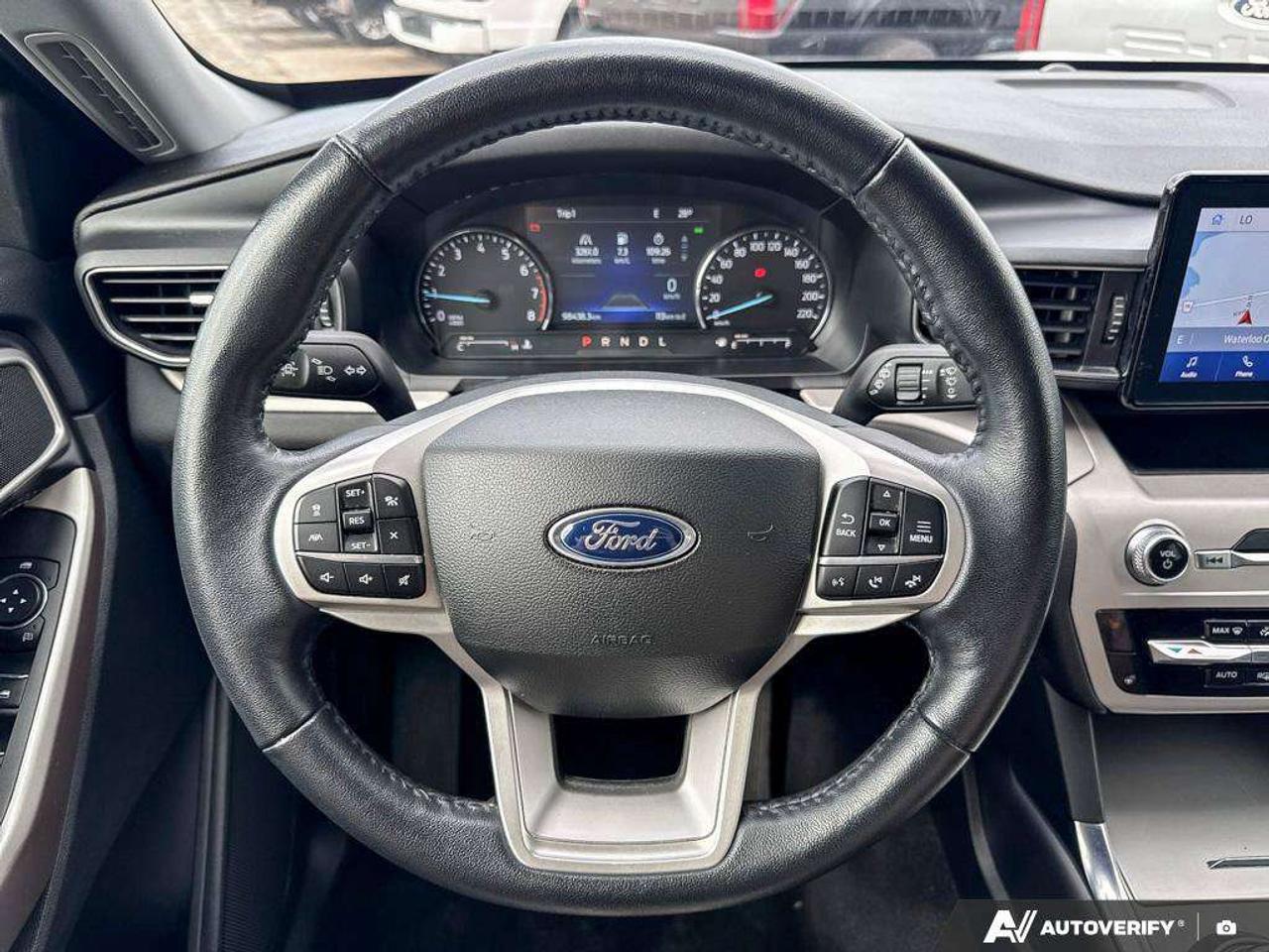 2023 Ford Explorer XLT   MOONROOF   NAV   ADAPT CRUISE Photo