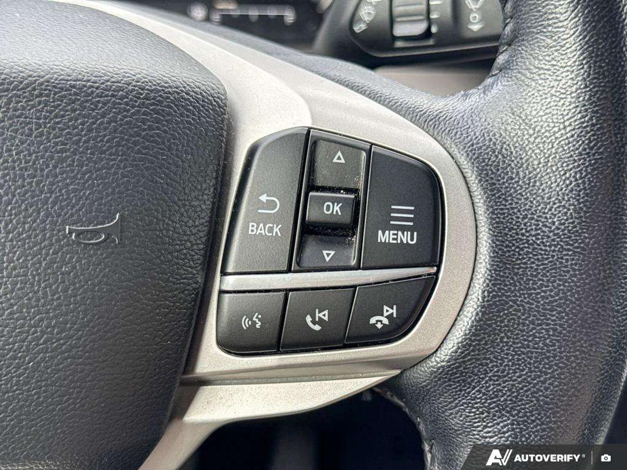 2023 Ford Explorer XLT   MOONROOF   NAV   ADAPT CRUISE Photo