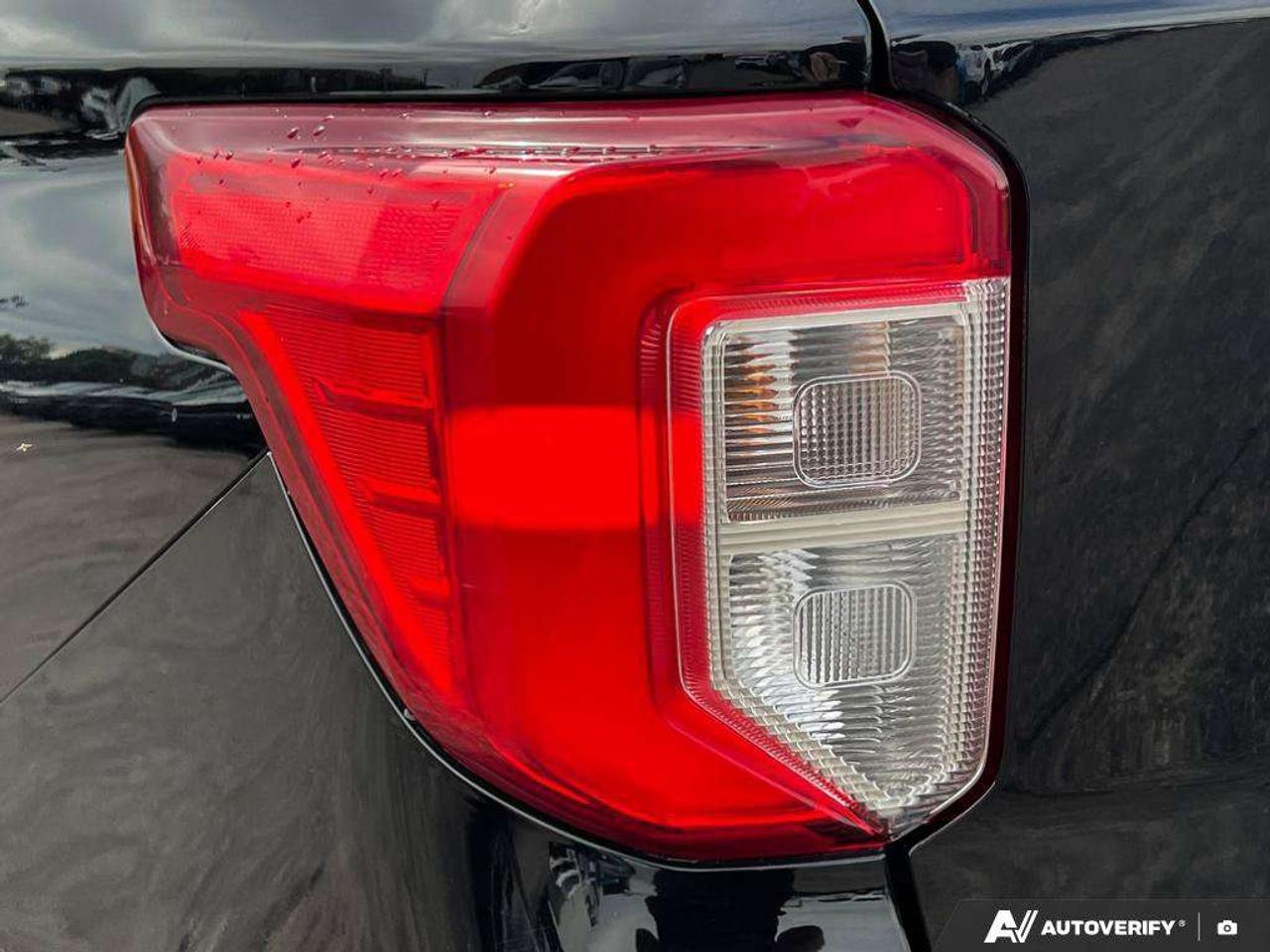 2023 Ford Explorer XLT   MOONROOF   NAV   ADAPT CRUISE Photo