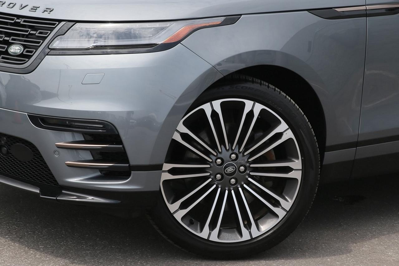2024 Land Rover Range Rover Velar Dynamic SE Photo