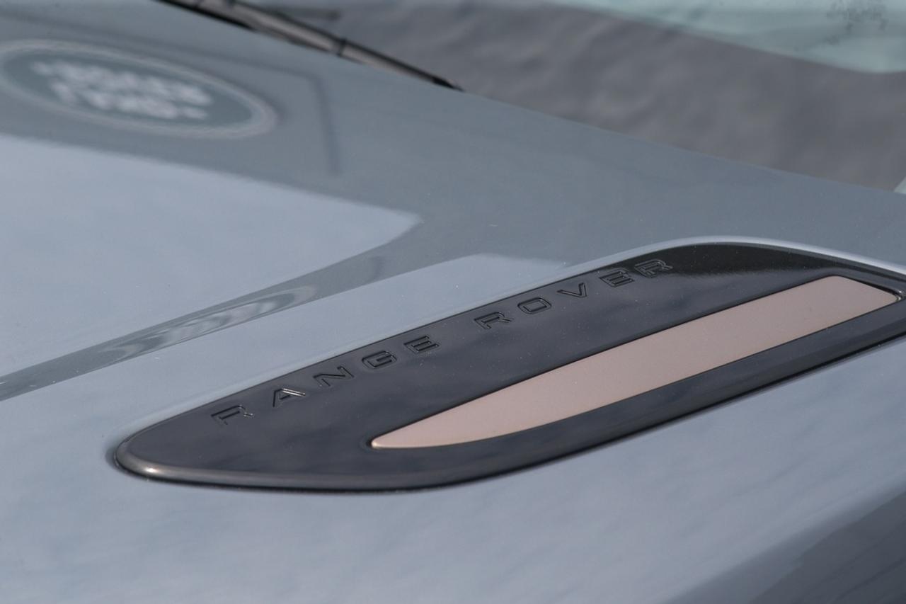 2024 Land Rover Range Rover Velar Dynamic SE Photo