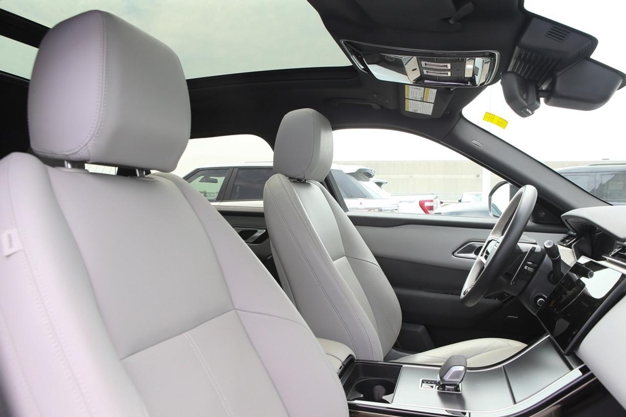 2024 Land Rover Range Rover Velar Dynamic SE Photo