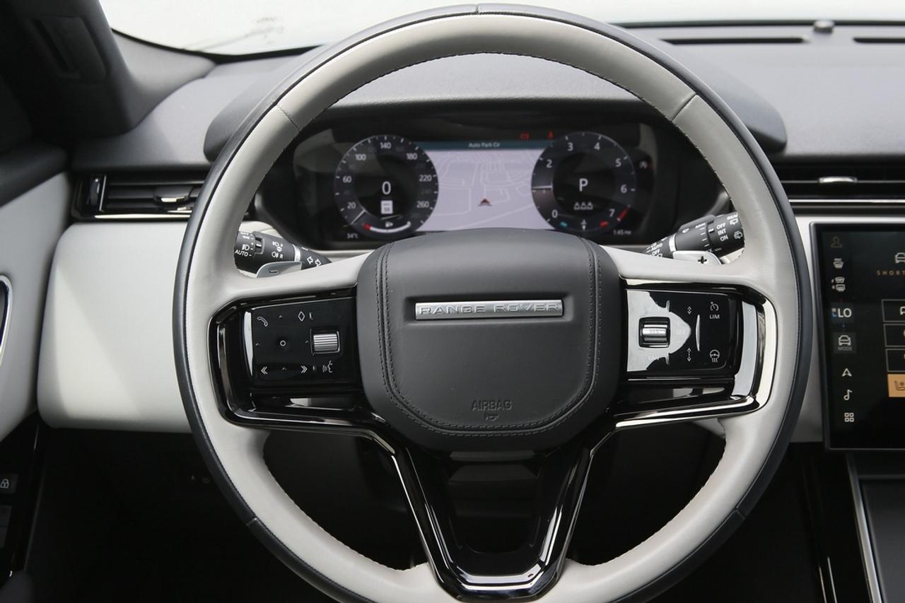 2024 Land Rover Range Rover Velar Dynamic SE Photo
